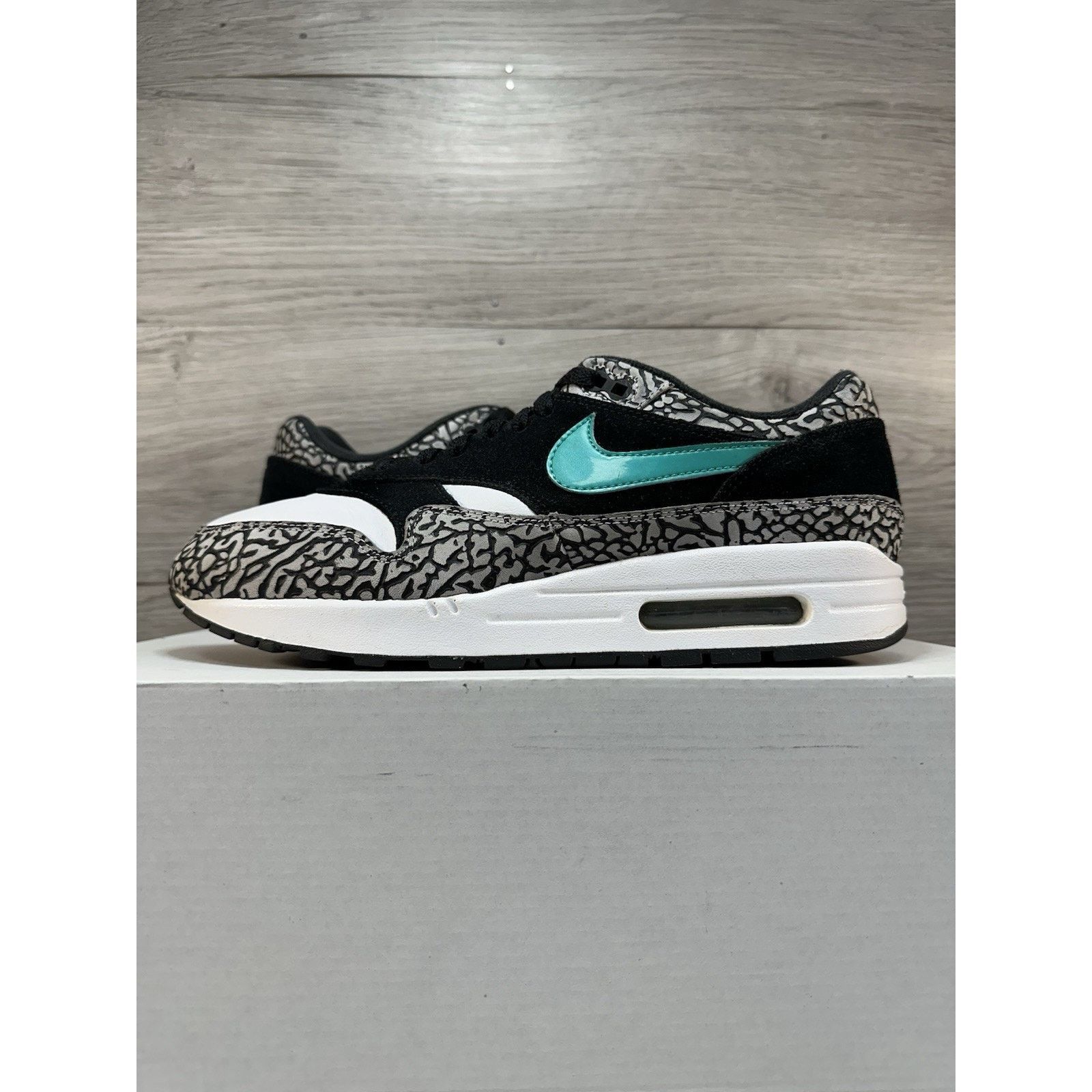 Nike × atmos Atmos x Nike Air Max 1 Retro Elephant 2017 - Size 9.5 Size US 9.5 / EU 42-43 - 1 Thumbnail