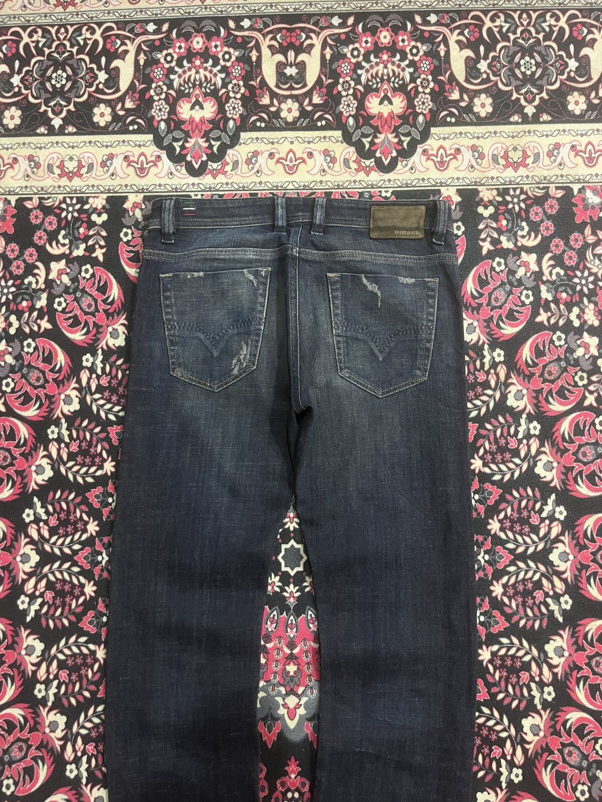 Diesel Black Gold Vintage Diesel “Viker-R-Box” Regular Straight Distress Jeans Size US 31 - 8 Thumbnail