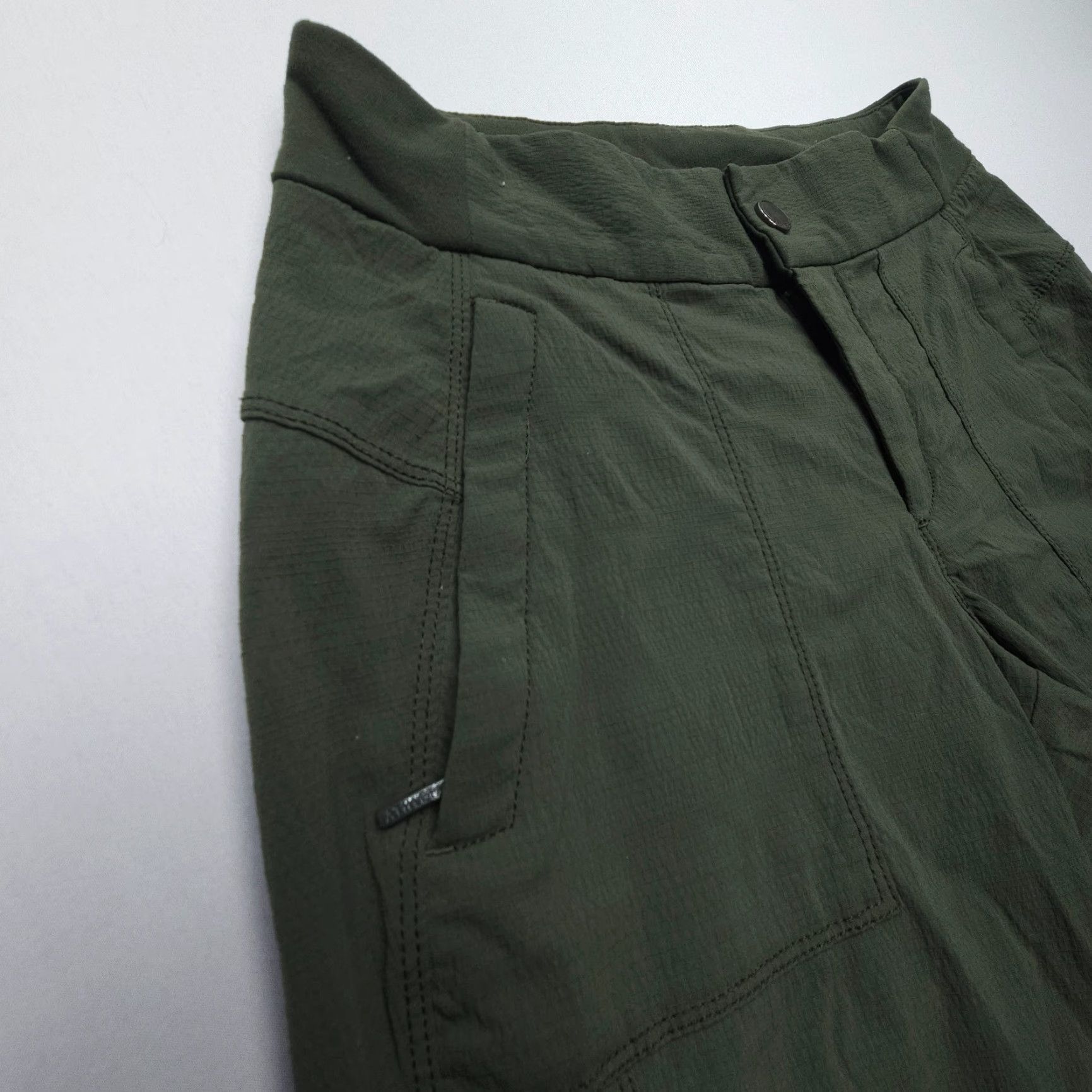 Athleta Athleta Trekkie Crop Pants Womens 2 Green Ripstop Hiking Travel Stretch Size 26" / US 2 / IT 38 - 4 Thumbnail