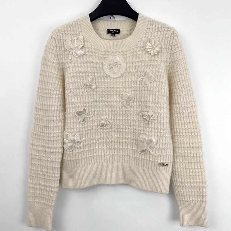 Chanel Chanel Beige three-dimensional relief flower knitted sweat Size XS / US 0-2 / IT 36-38 - 1 Thumbnail