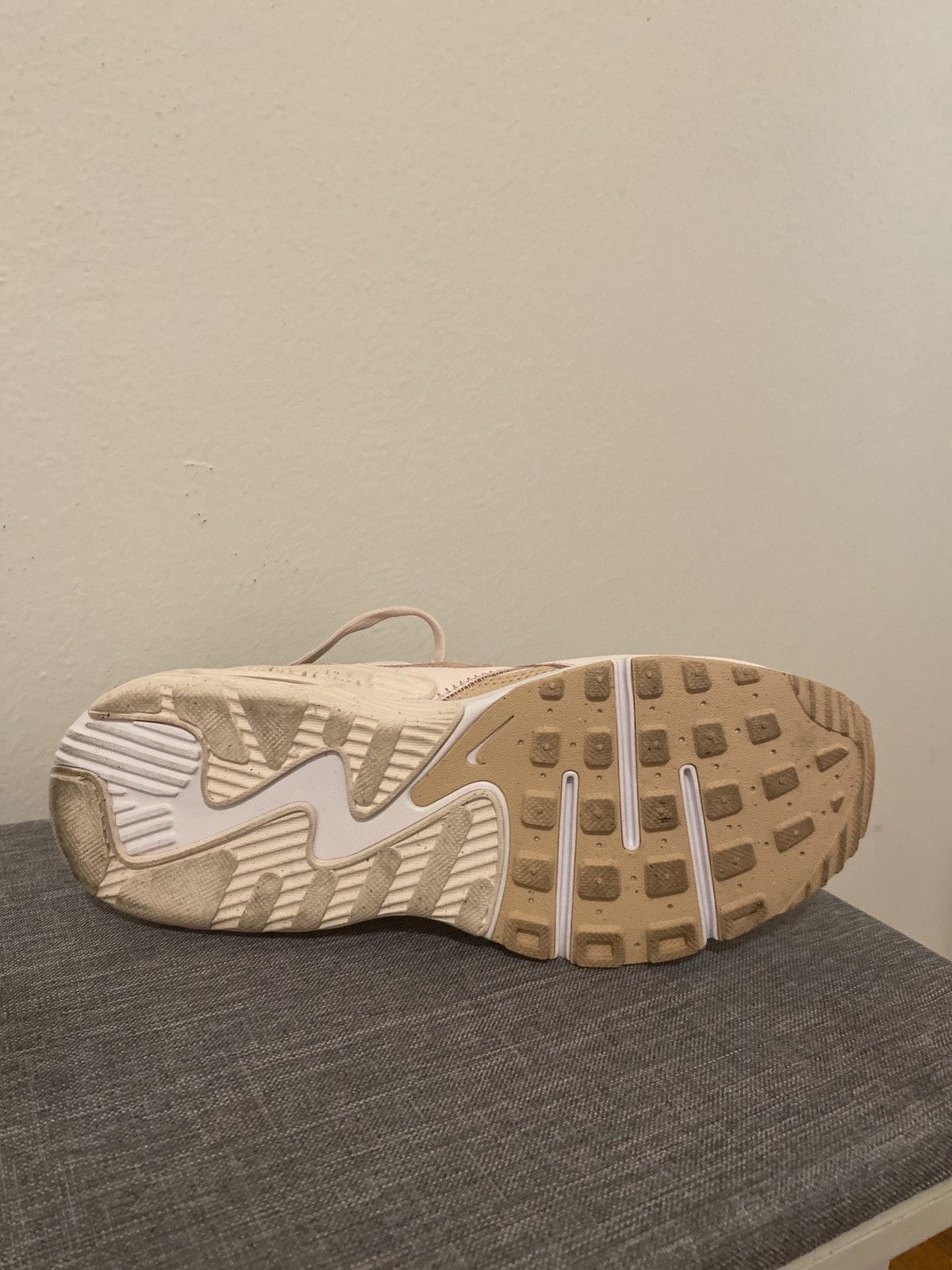 Nike Women's Nike Air Max Excee Sneaker Size US 8 / IT 38 - 5 Thumbnail