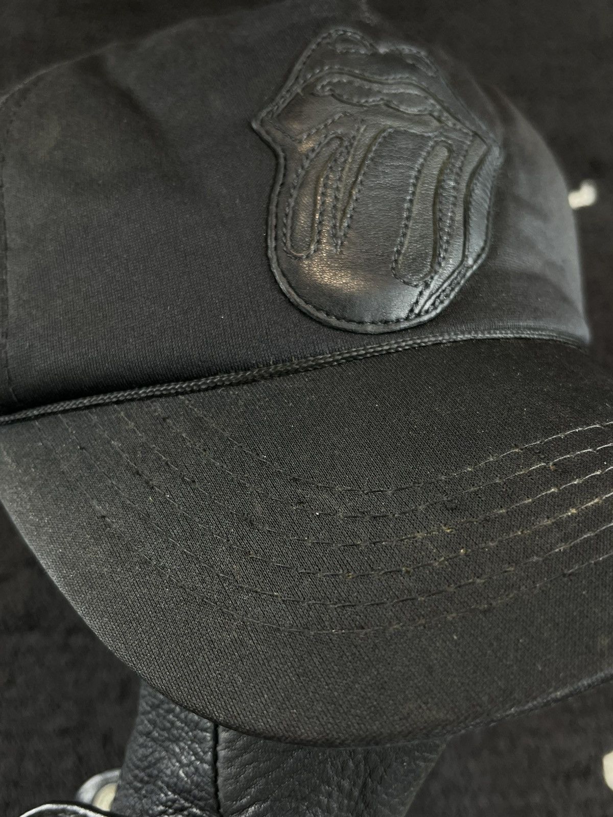 Chrome Hearts × The Rolling Stones Chrome Hearts Rolling Stones Tongue Patch Trucker Hat Size ONE SIZE - 12 Thumbnail