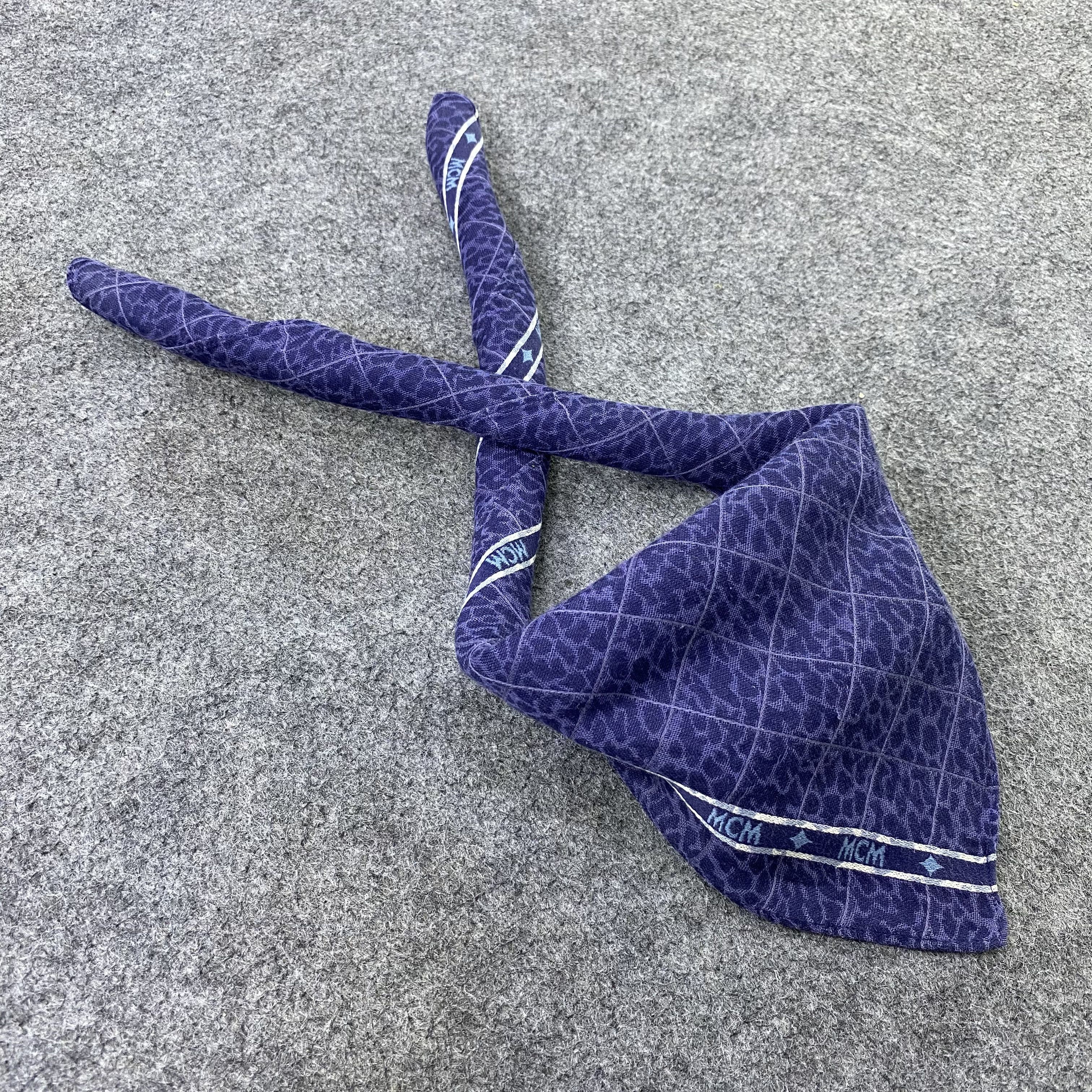 MCM MCM Handkerchief Neckerchief Bandana-B1716 Size ONE SIZE - 1 Thumbnail