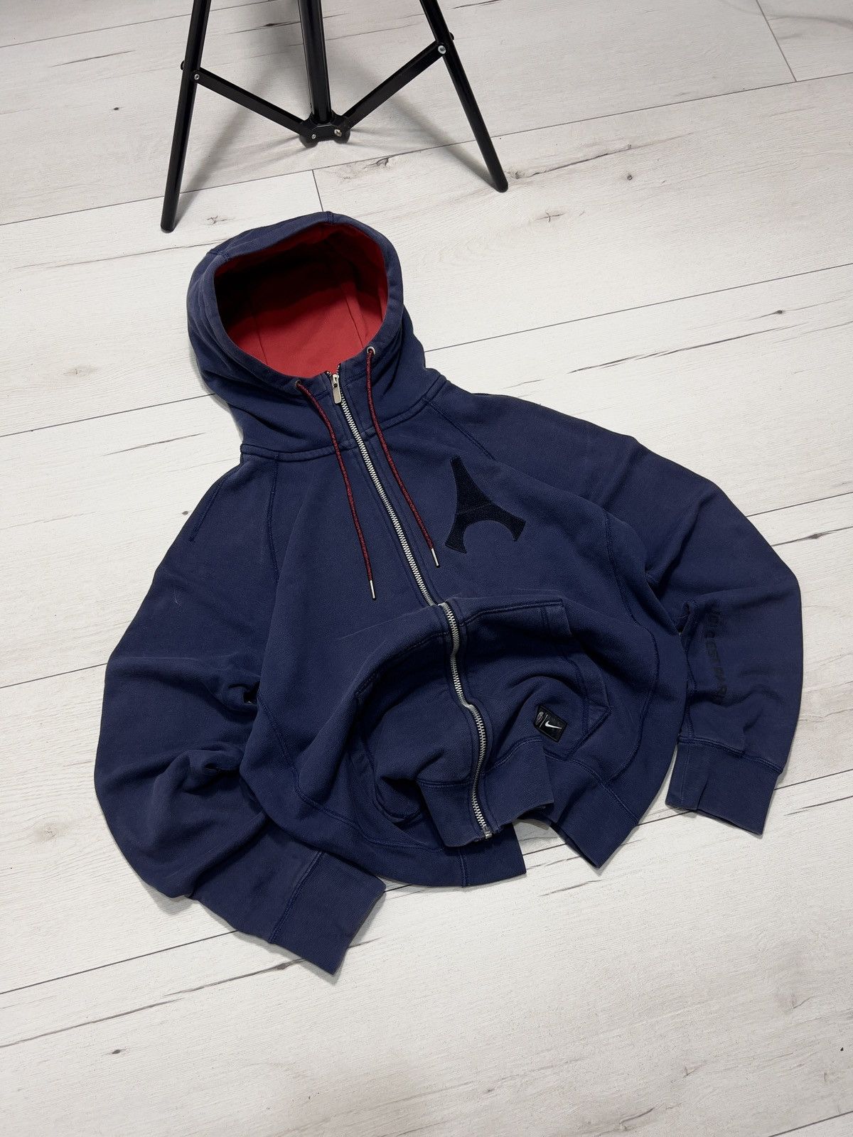 Nike × Vintage Nike x Psg zip Hoodie Eiffel Tower Washed style authentic Size US M / EU 48-50 / 2 - 1 Thumbnail