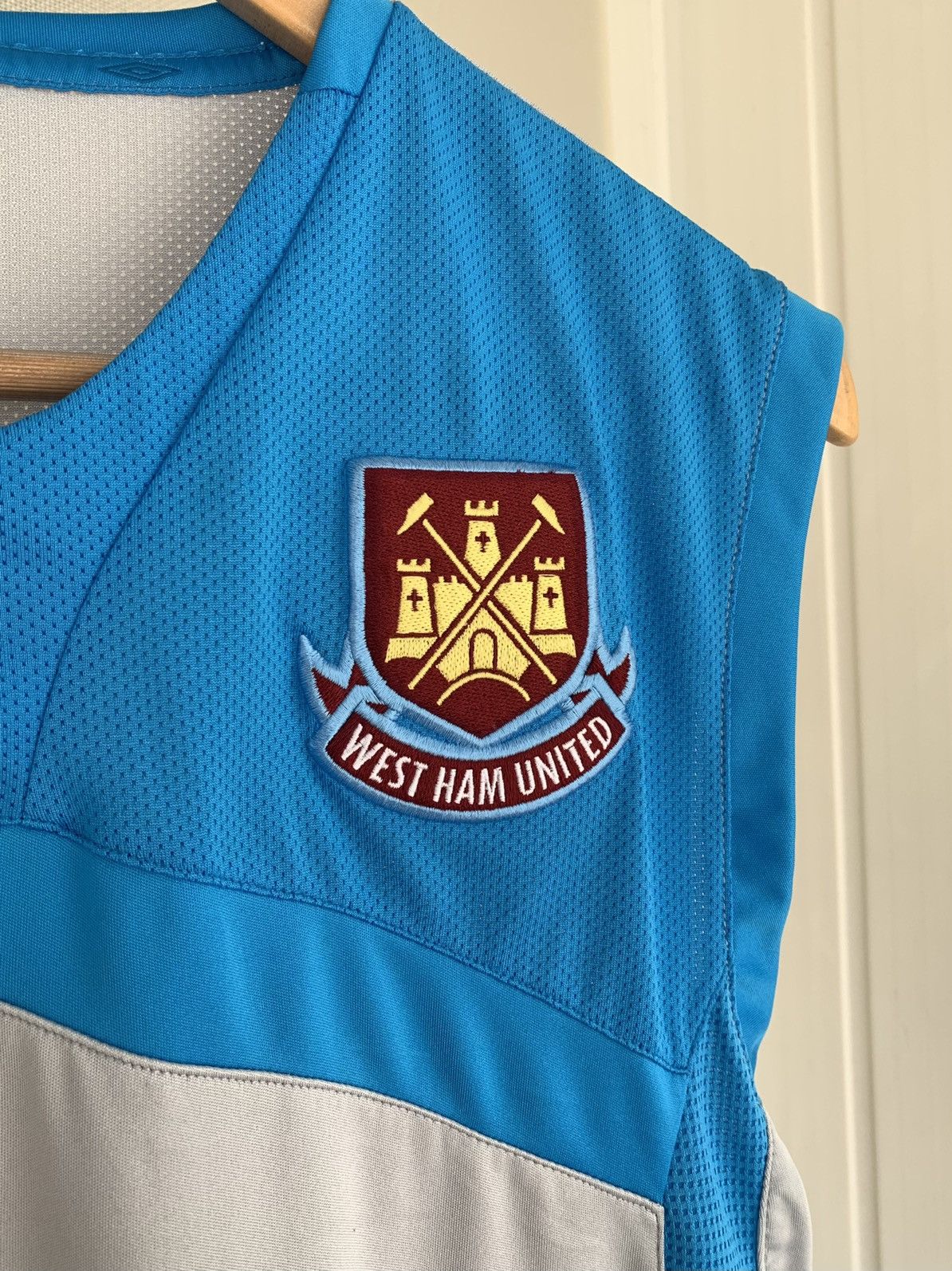 Umbro Umbro WEST HAM Vintage 2008-2009 Training Jersey Size L Size US L / EU 52-54 / 3 - 4 Thumbnail