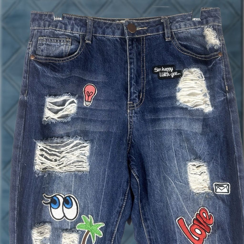 Forever 21 FOREVER 21 Jeans Straight Leg w/ Patches Womens 28 Blue Denim High Rise Casual Vintage No Size 28" / US 6 / IT 42 - 1 Thumbnail