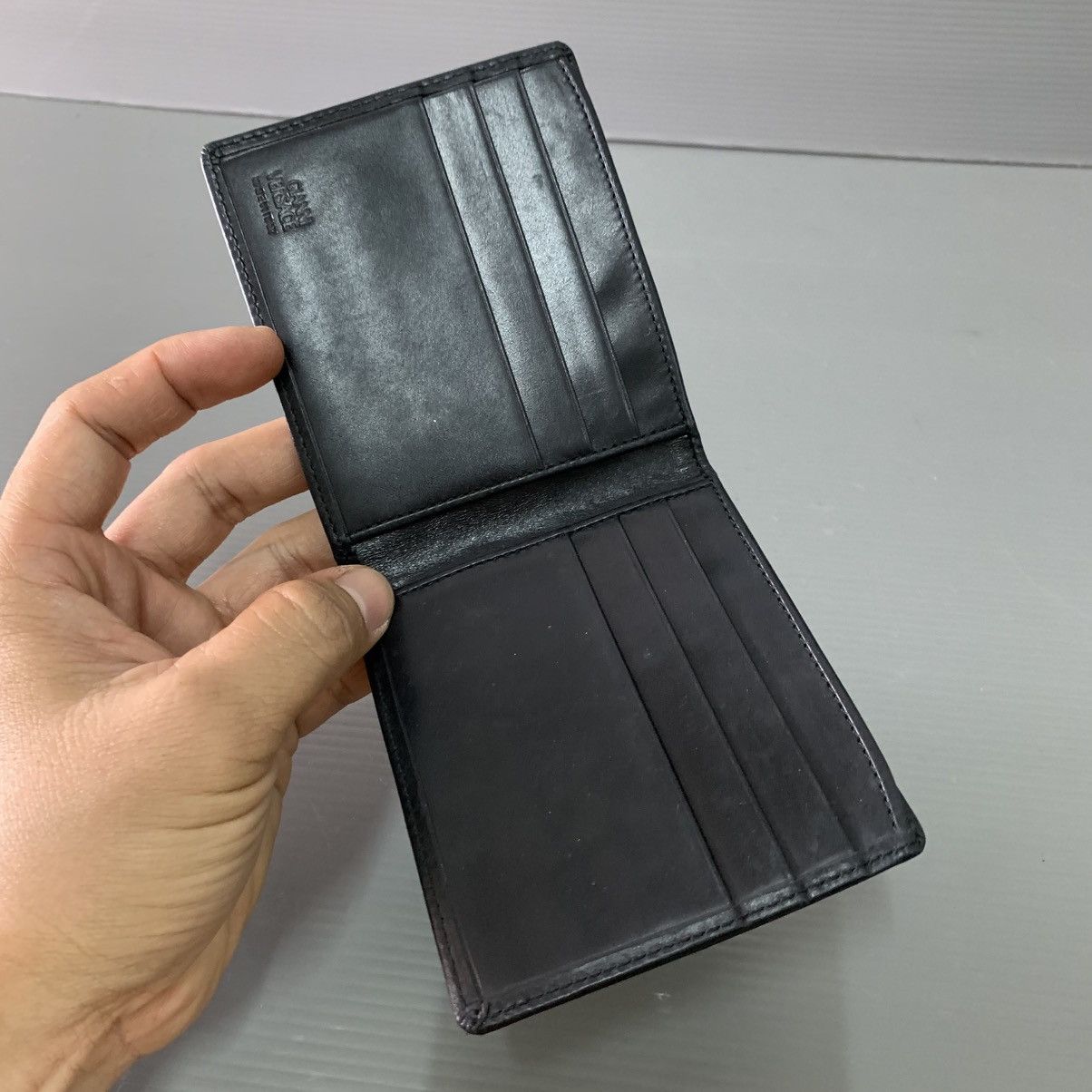 Versace Gianni Versace Black Leather Wallet Pre-Owned Size ONE SIZE - 5 Thumbnail