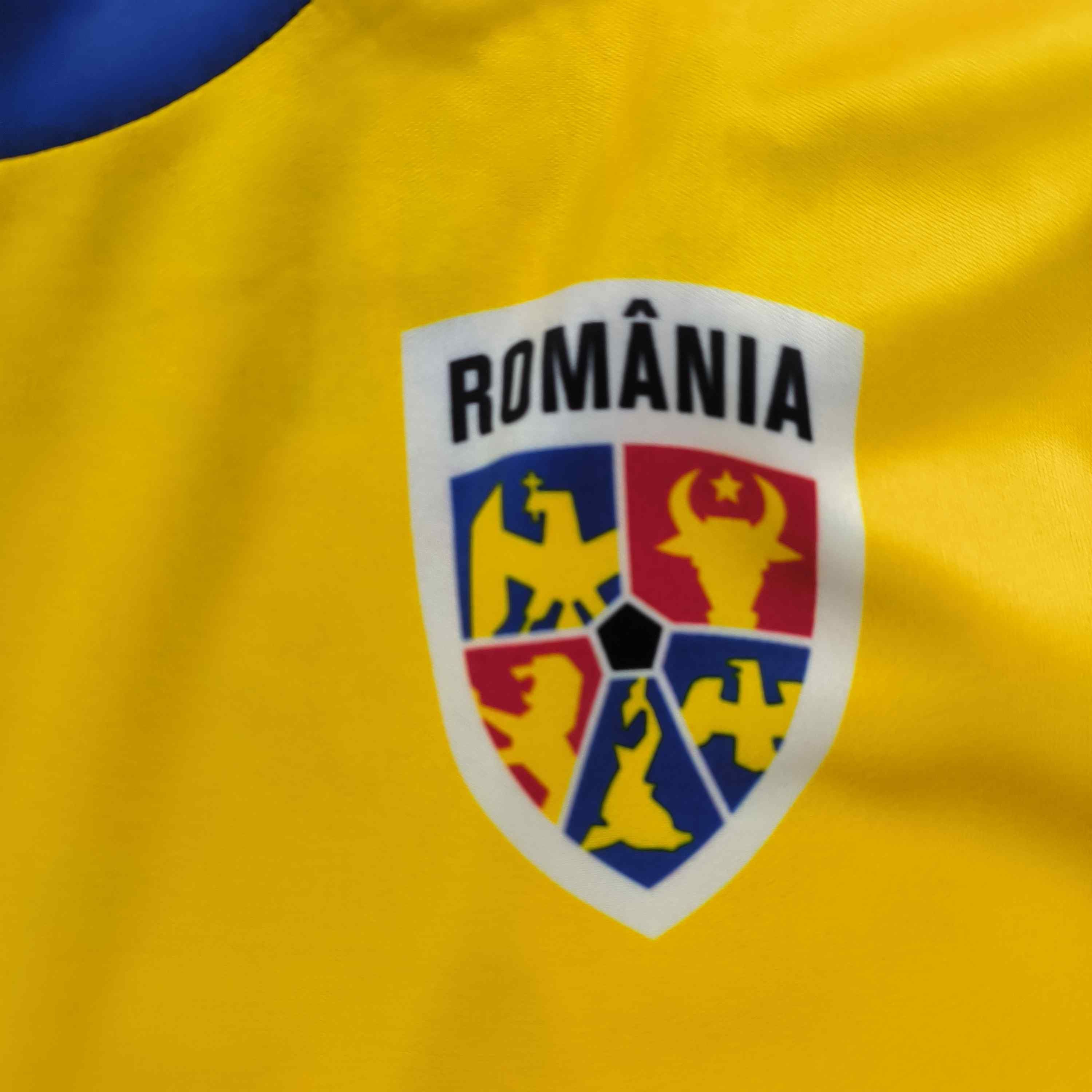 Joma Romania 2024-25 Joma home fan football jersey shirt size S Size US S / EU 44-46 / 1 - 4 Thumbnail