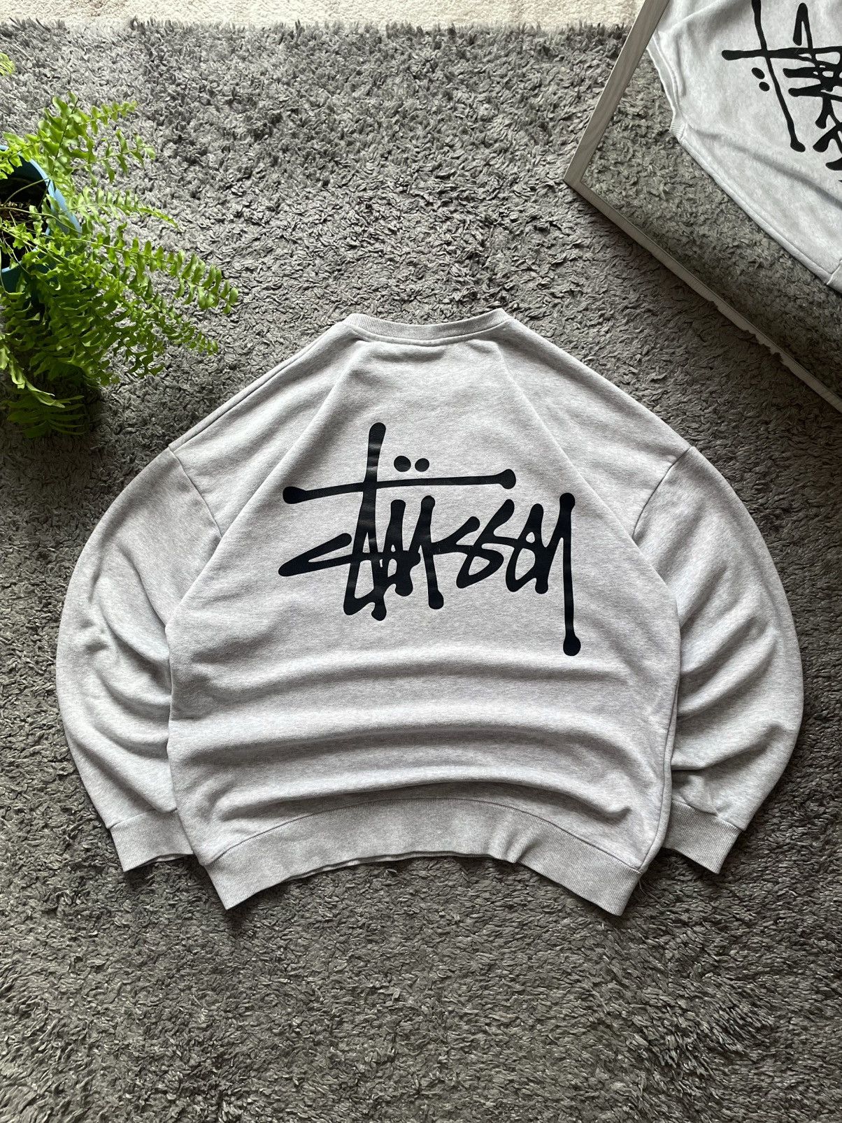 00s old stussy design sweat 在原みゆ紀 00s Stüssy Sweatshirt Streetwear Vintage Big Logo Rare Y2k