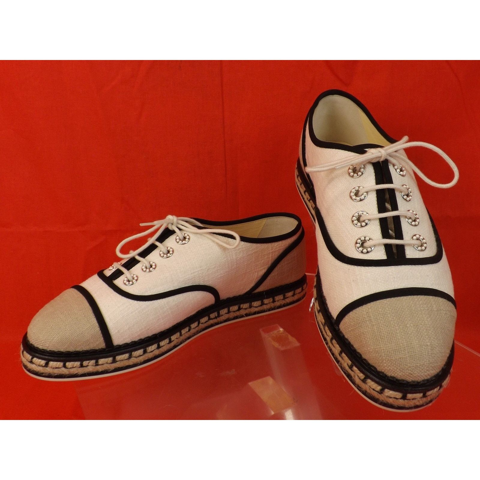 Chanel CHANEL BEIGE CANVAS PEARLS CC ESPADRILLE FLAT OXFORDS 39.5 Size US 9.5 / IT 39.5 - 3 Thumbnail
