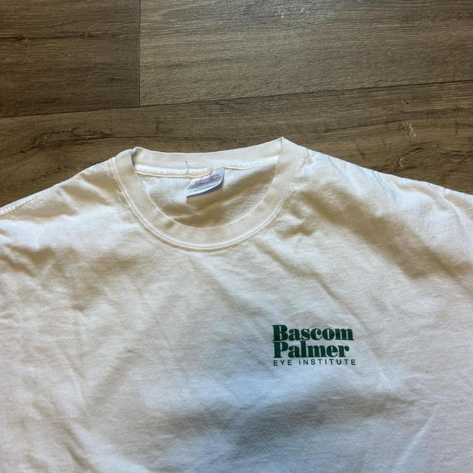Fruit Of The Loom Fruit of the Loom Men's White and Cream Tshirt Size US XL / EU 56 / 4 - 4 Thumbnail