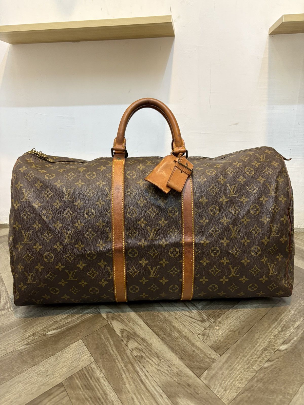 Louis Vuitton Louis Vuitton Keepall Size ONE SIZE - 1 Thumbnail