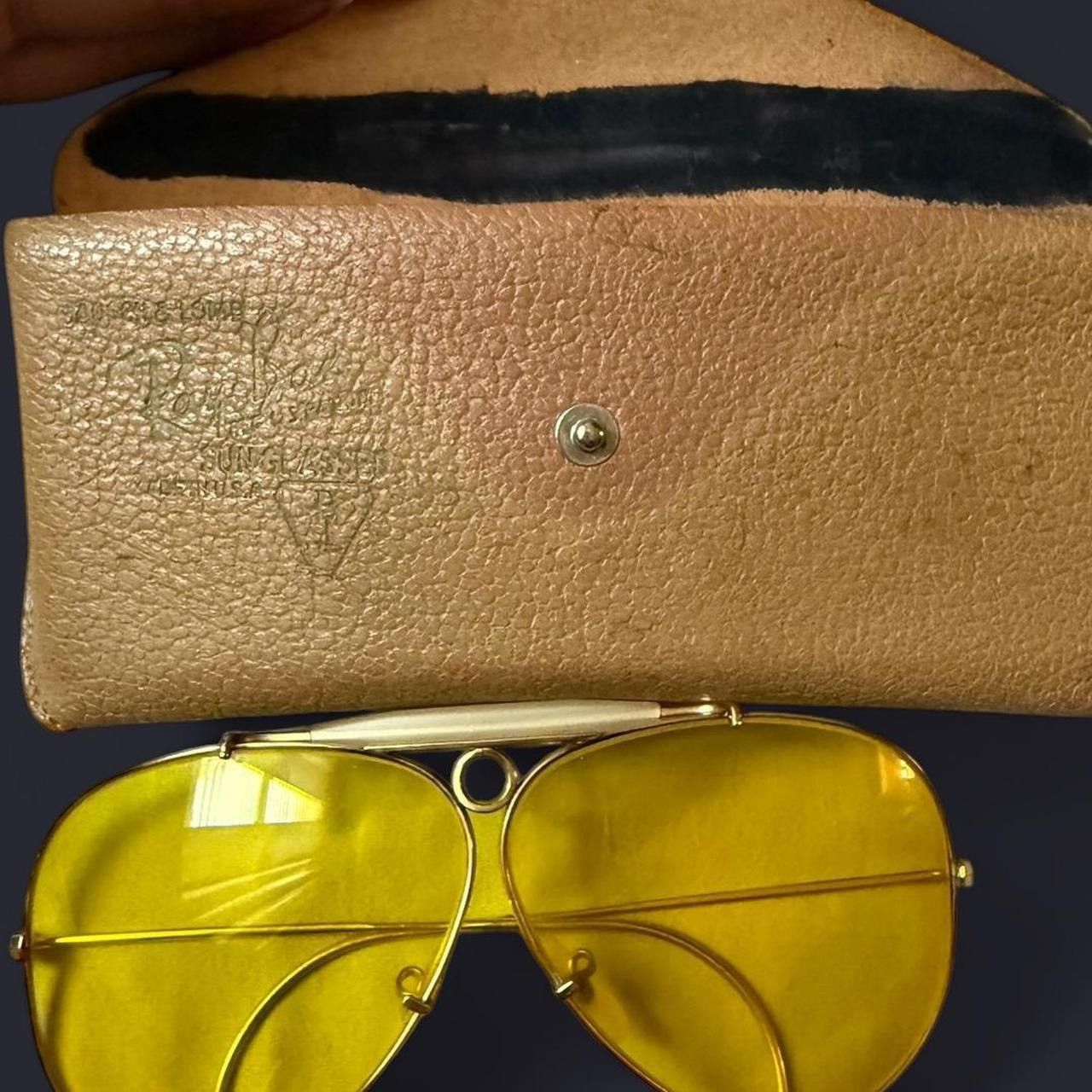 RayBan 1960's VINTAGE BAUSCH & LOMB RAY-BAN AMBERMATIC SUNGLASSES Size ONE SIZE - 4 Thumbnail