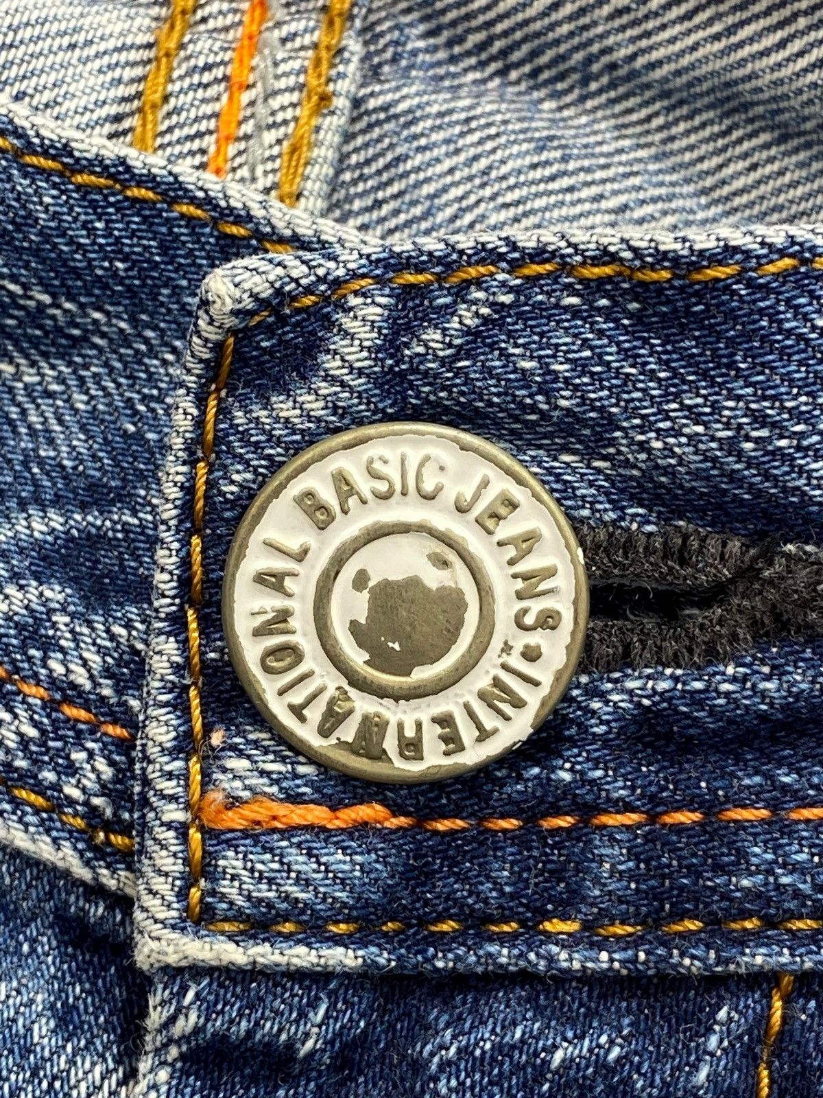 Japanese Brand Vintage Japanese Brand Genoese 2 side Pocket Loose Jeans Size US 34 / EU 50 - 12 Thumbnail
