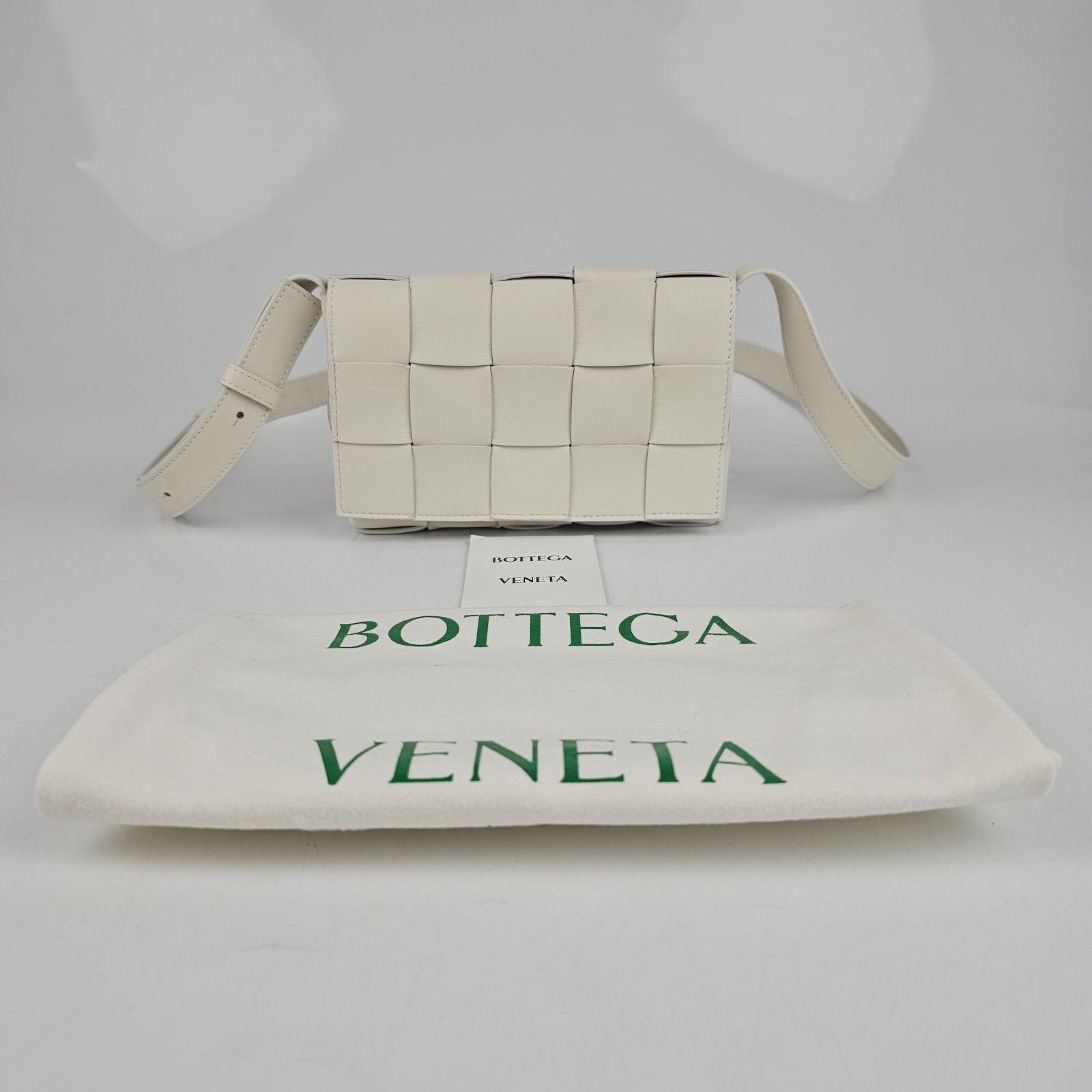 Bottega Veneta Bottega Veneta Small Cassette $2600 White/Gold Leather Shoul Size ONE SIZE - 2 Thumbnail