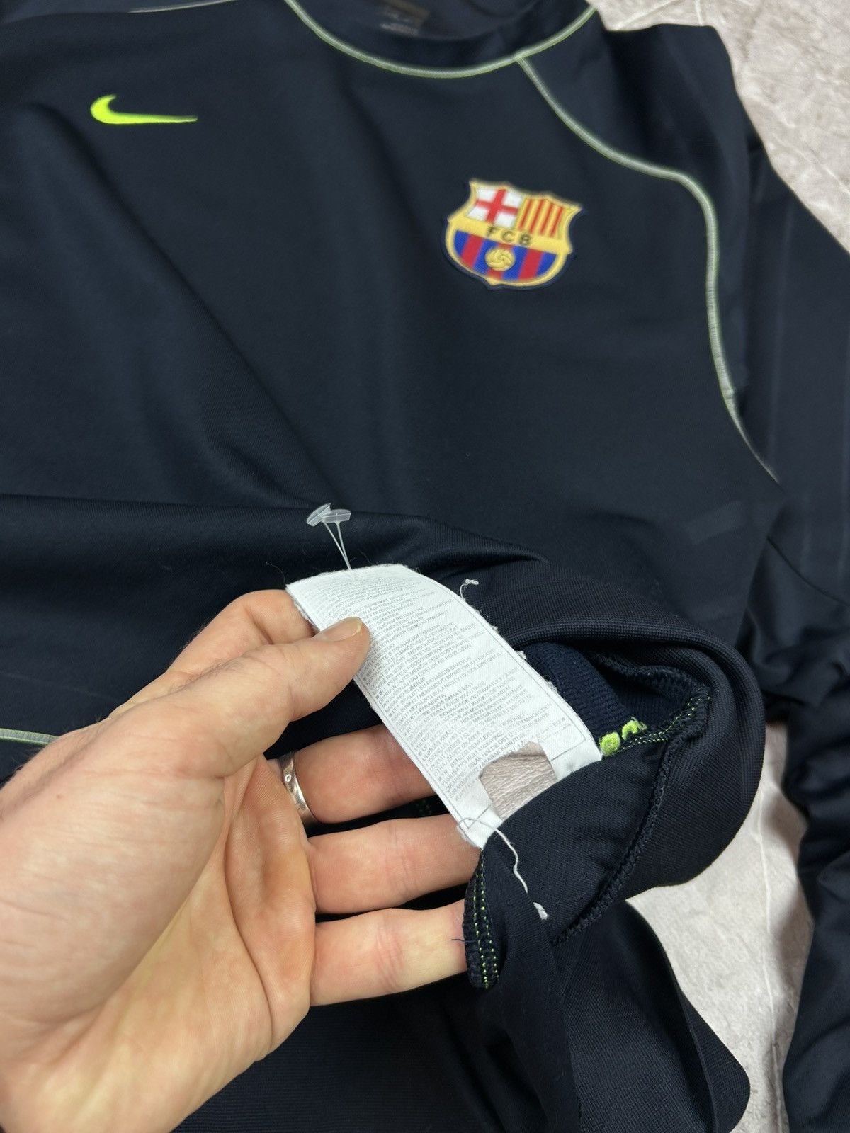 Nike Vintage Nike Barcelona Football Sweatshirt Soccer Train Size US M / EU 48-50 / 2 - 7 Thumbnail