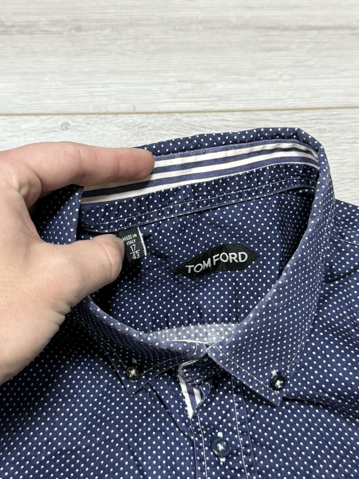 Tom Ford Tom Ford polka dot shirt buttons Size US L / EU 52-54 / 3 - 3 Thumbnail