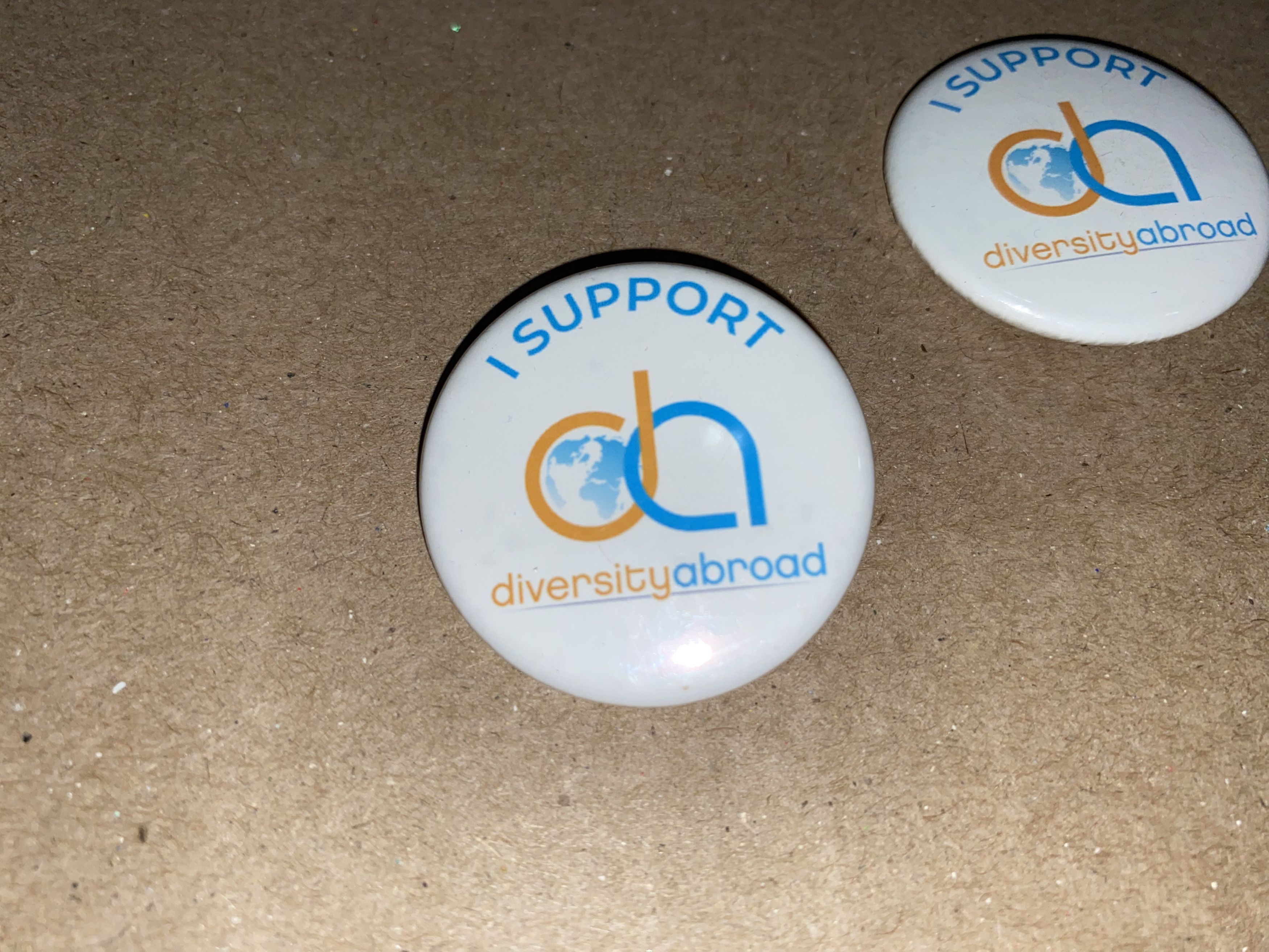 NCAA 2 I Support Diversity Aboard Button pin Lapel Brooch Study ! Size ONE SIZE - 3 Thumbnail