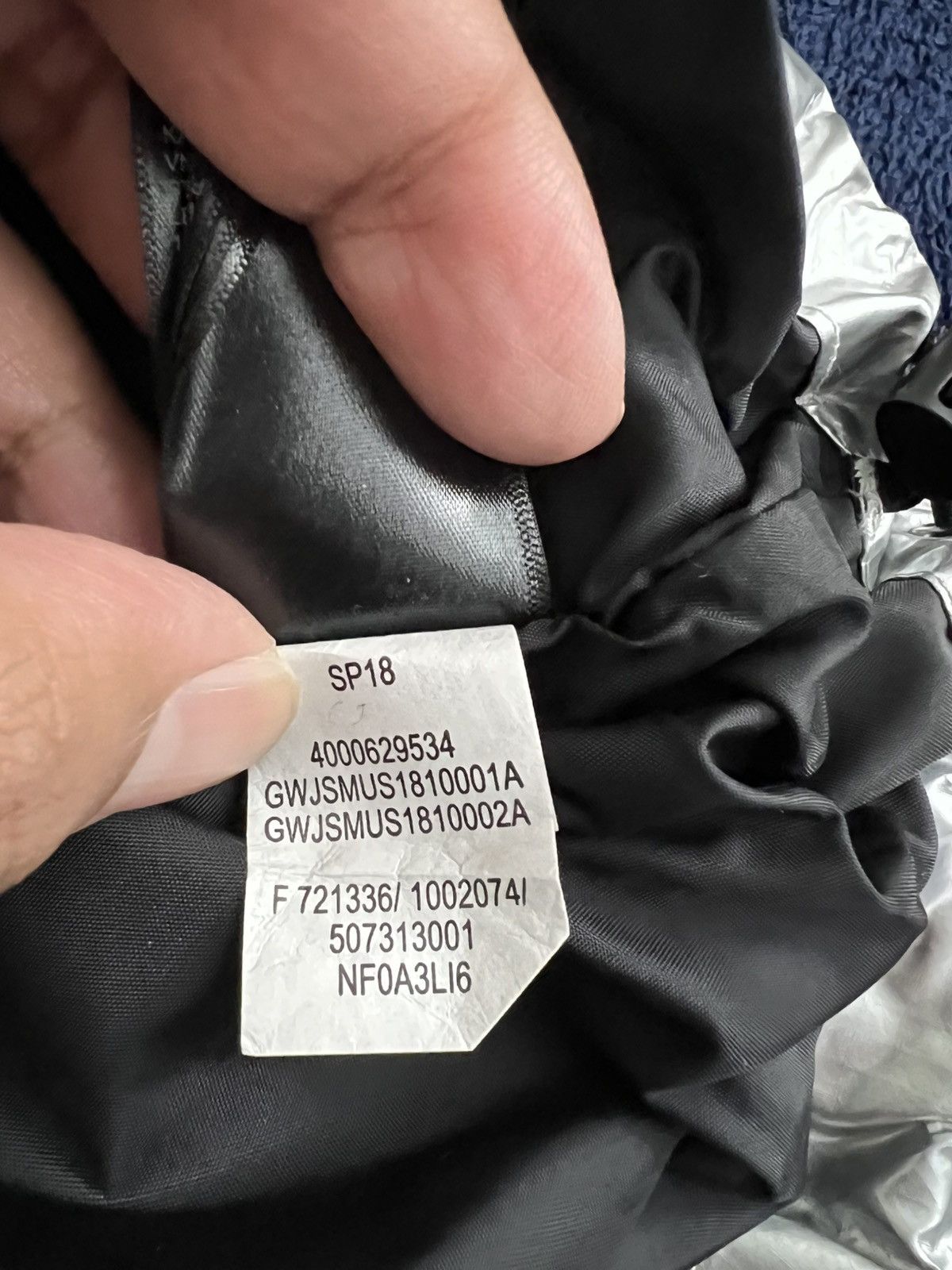 Supreme × The North Face Supreme x TNF Size US M / EU 48-50 / 2 - 8 Thumbnail
