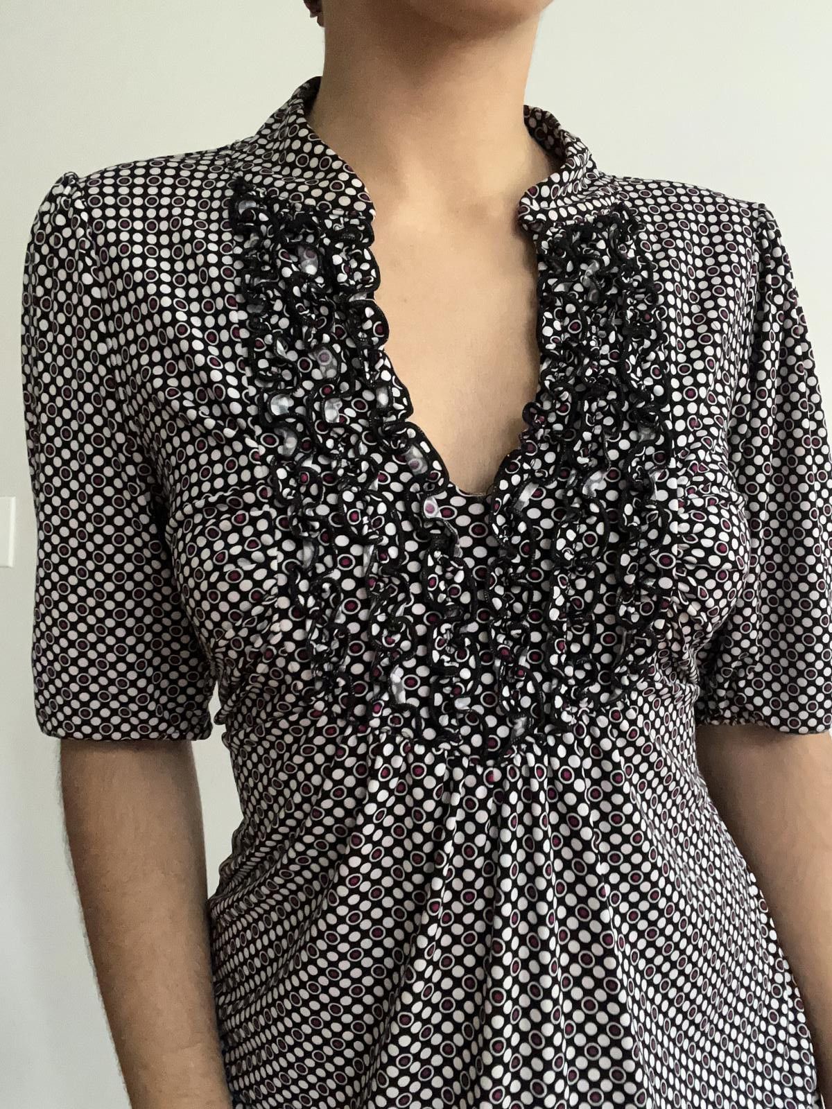 Other Women’s patterned stretchy tight top with frilly neckline Size L / US 10 / IT 46 - 7 Thumbnail
