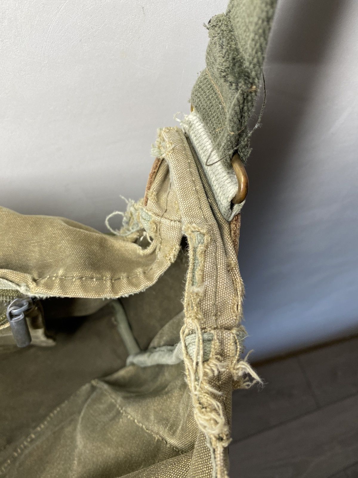 Japanese Brand × Vintage Vintage Like Diesel Military Army CrossBody Messenger Bag Size ONE SIZE - 7 Thumbnail