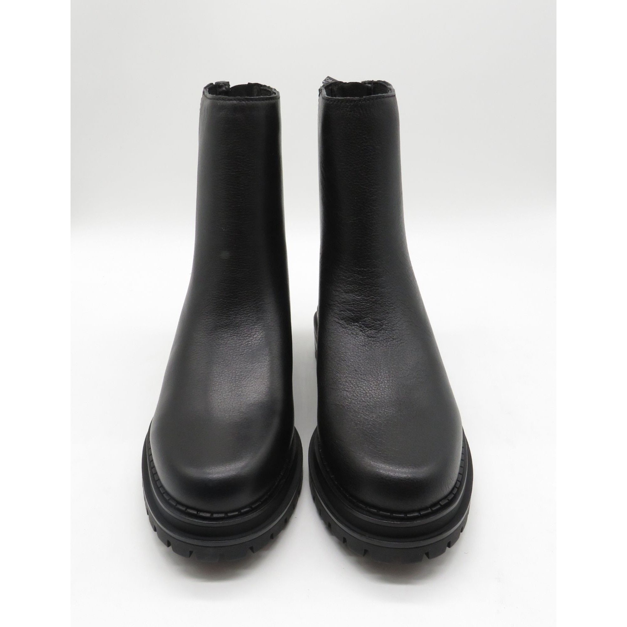 Calvin Klein Calvin Klein Womens Black Leather Ankle Boots Back Zipper Si Size US 6 / IT 36 - 3 Thumbnail