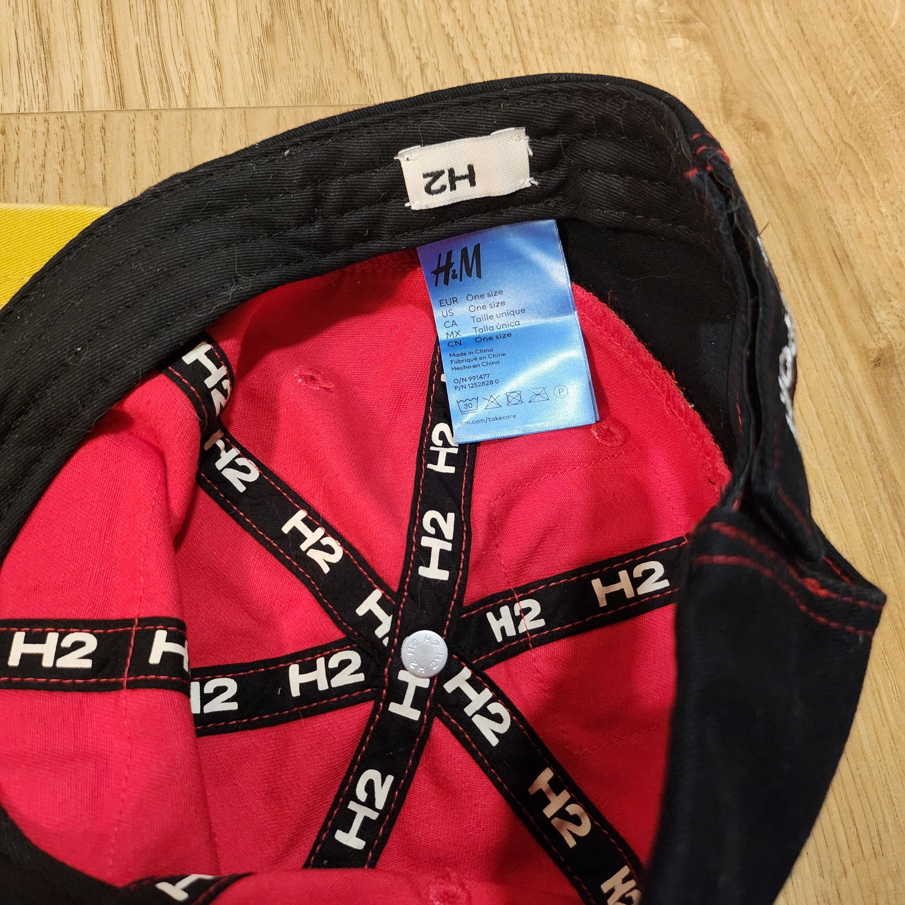 H&M × Heron Preston H2 Energy Heron Preston Hat Size ONE SIZE - 4 Thumbnail