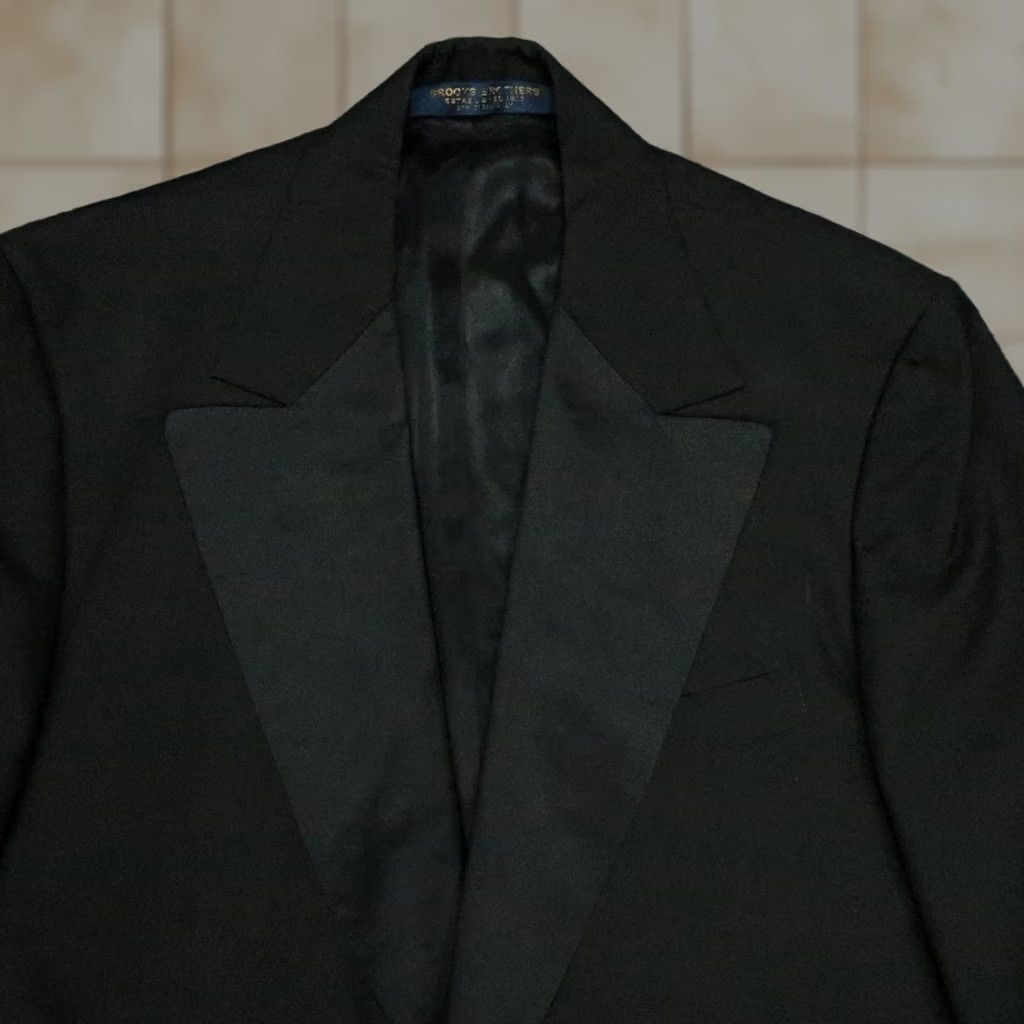 Brooks Brothers VINTAGE Brooks Brothers Blazer Mens 40R Black Tuxedo Jacket Formal Union Made Blazer Mens 40 Black Tuxedo Jacket Formal Union Made Size 40R - 1 Thumbnail