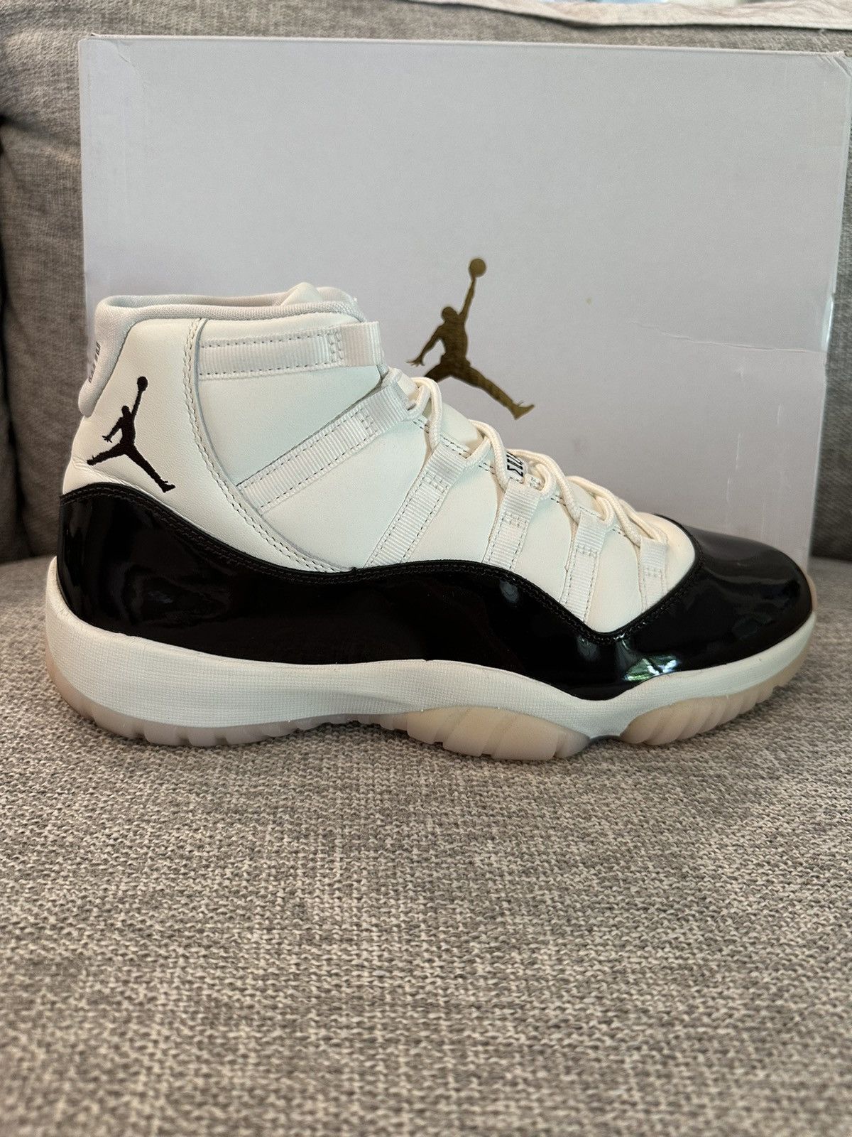 Jordan Brand (Men’s Size 10.5) Jordan 11 Retro Neapolitan Size US 12 / IT 42 - 8 Thumbnail