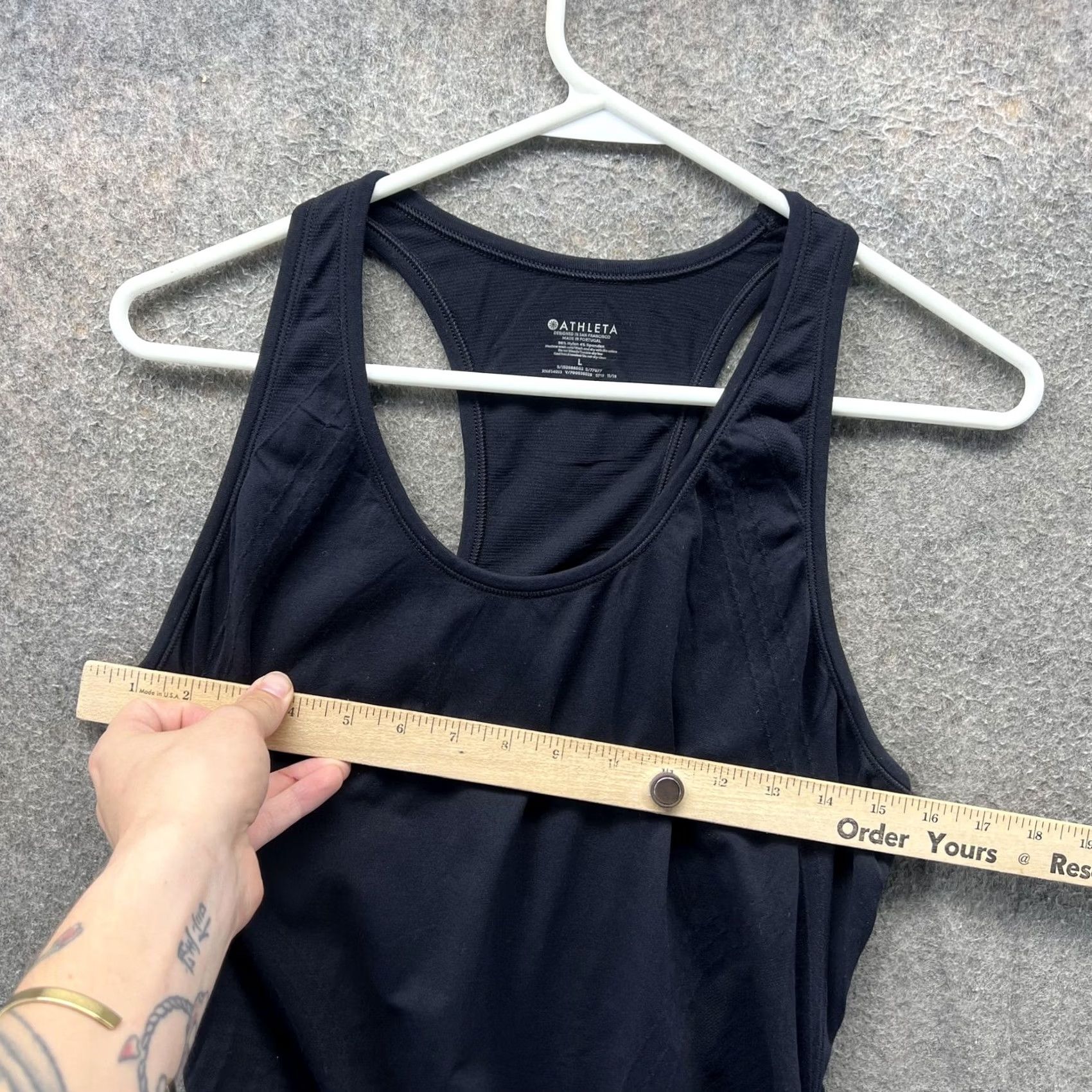 Athleta Athleta Tank Top Womens Large Black Racerback Ruched Running Yoga Athletic Size L / US 10 / IT 46 - 3 Thumbnail