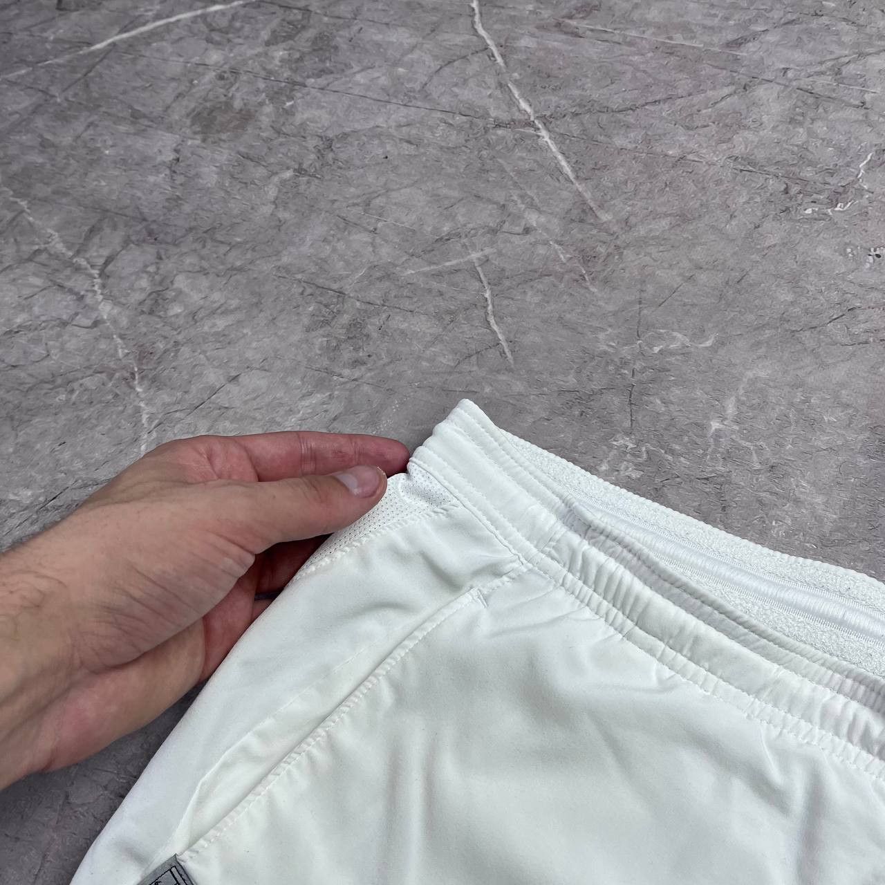 Nike Vintage White Nike Dri-Fit Court Vision Mens Shorts Size XL Size US 33 - 5 Thumbnail