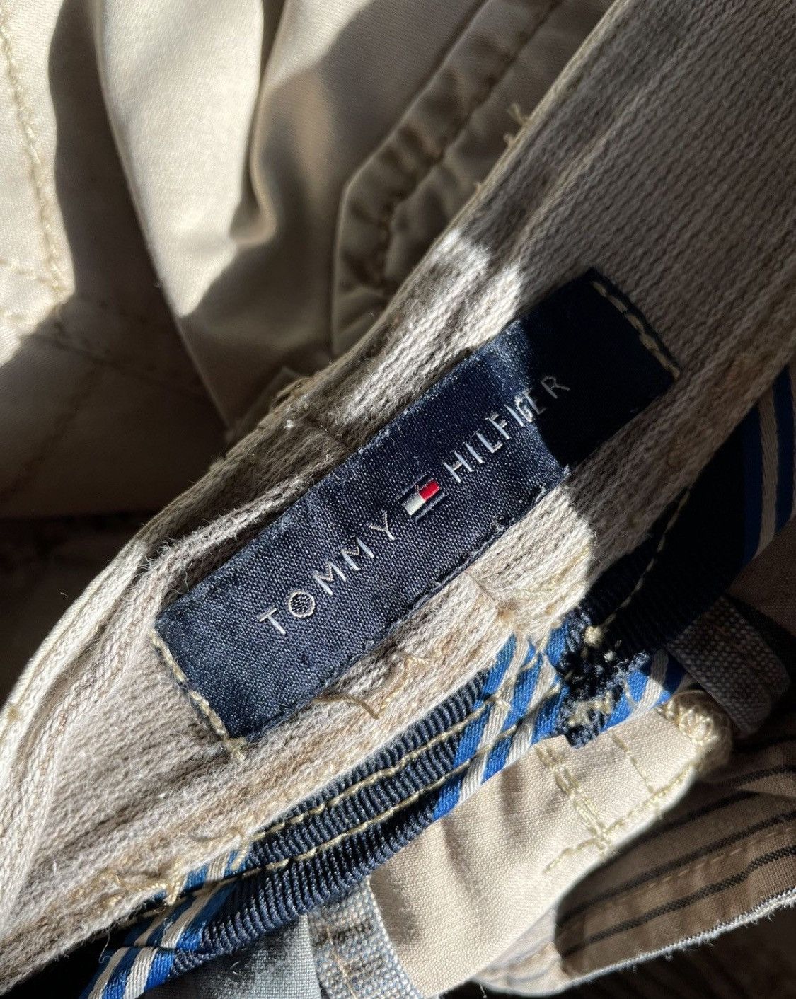 Tommy Hilfiger × Vintage Tommy Hilfiger Y2K Baggy Fit Pants Hype Size US 34 / EU 50 - 9 Thumbnail