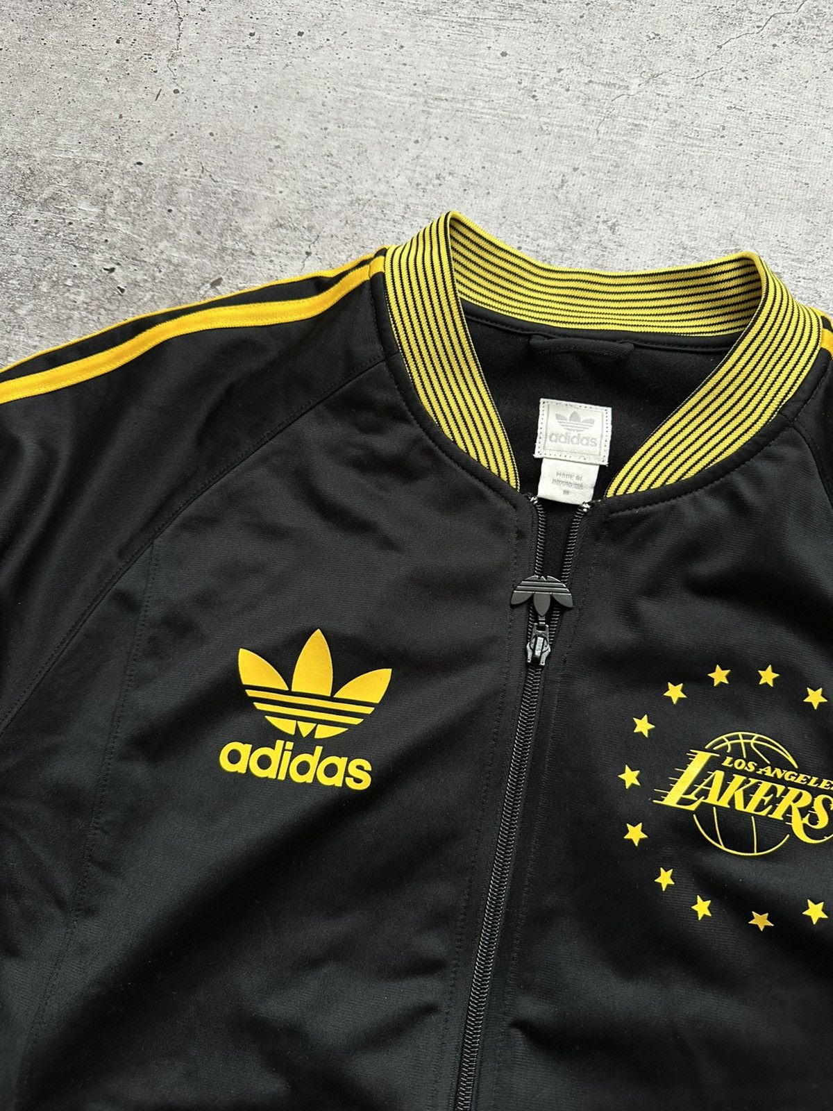 Adidas Adidas LA Lakers 15 Time NBA World Champions Track Jacket Size US M / EU 48-50 / 2 - 11 Thumbnail