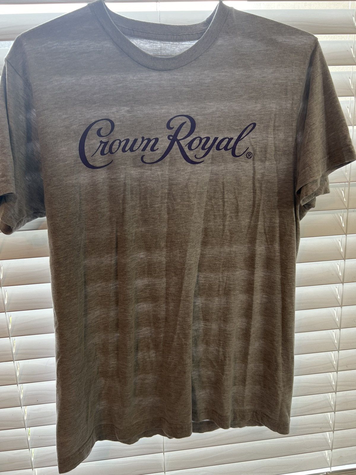 Gildan Corwn Royal Offical Grey t shirt Size US L / EU 52-54 / 3 - 1 Thumbnail