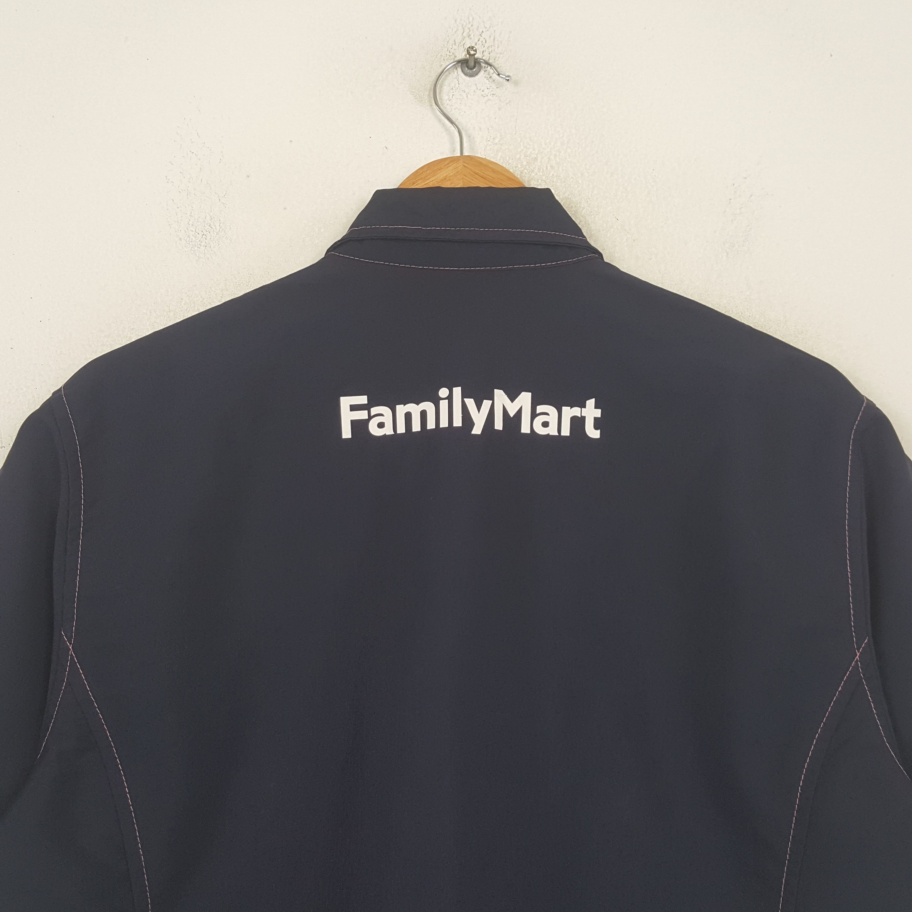 Vintage Vintage Family Mart Japan Workers Uniform Jacket C294N47 Size US M / EU 48-50 / 2 - 4 Thumbnail