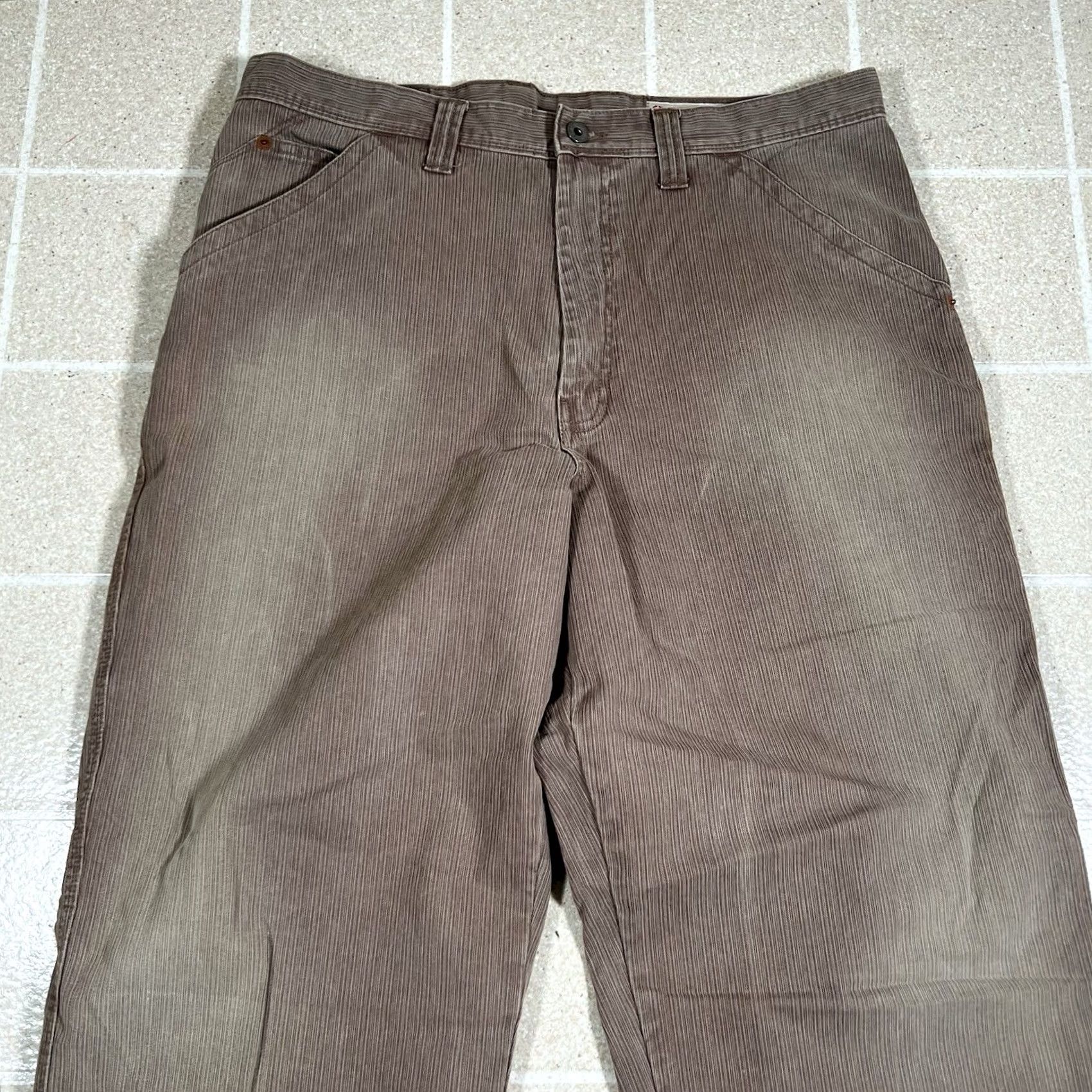 Guess VINTAGE GUESS USA Jeans Baggy Wide-Leg Brown 36 x 32 Mens Jeans Wide-Leg Brown 90s Skate Grunge Style USA Mens Jeans 36 32 Brown Size US 36 / EU 52 - 5 Thumbnail