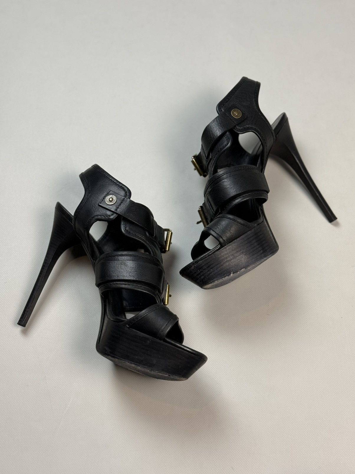 Burberry Burberry Black Leather Strappy Stiletto Buckle Heels Shoes Size US 10 / IT 40 - 16 Thumbnail