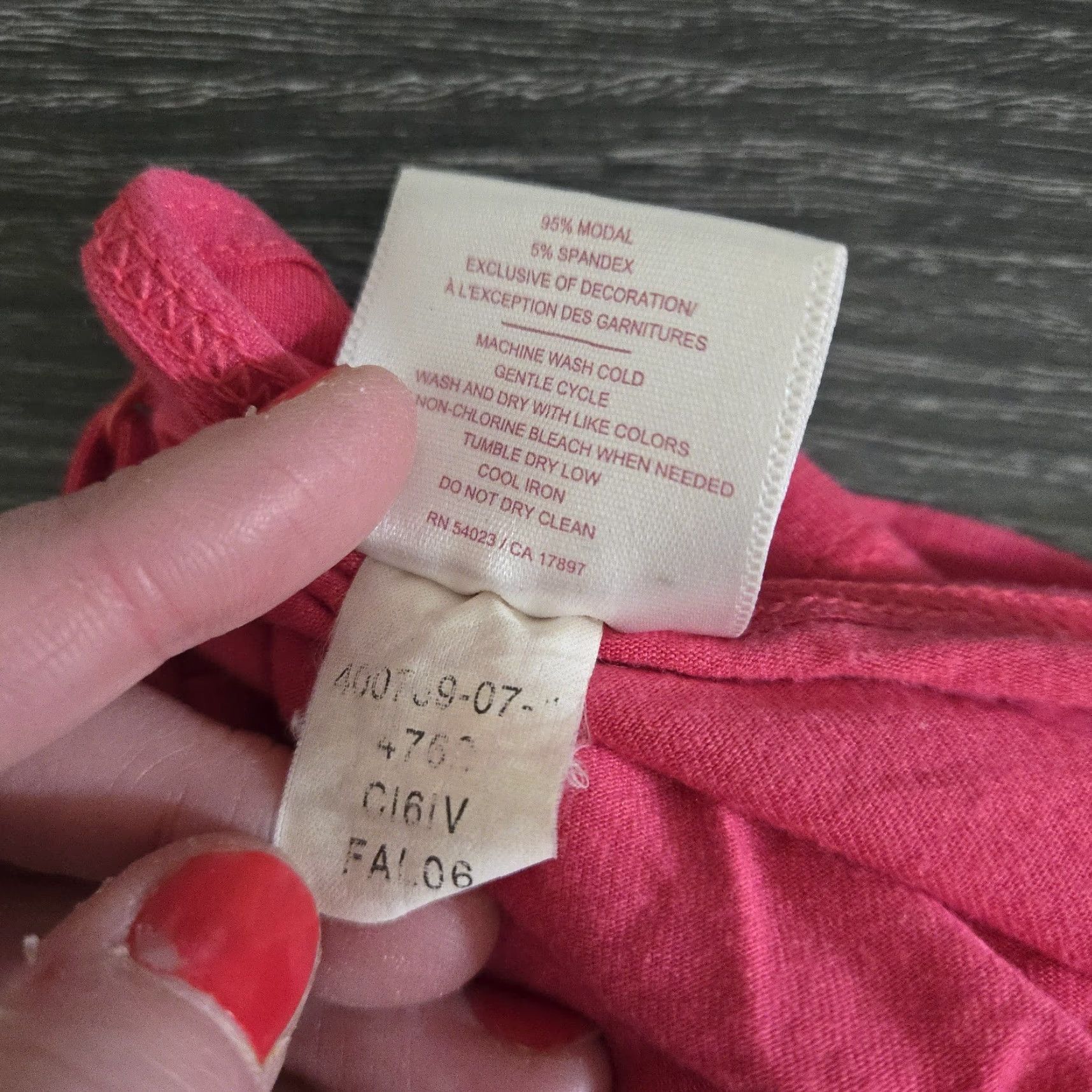 Old Navy VINTAGE Old Navy Camisole Tank Top Cami Womens S Pink Lace Trim Spaghetti Strap Y2K Fairycore 00s Coquette Adjustable Strap Femmes (Girls/Womens) Size S / US 4 / IT 40 - 6 Thumbnail