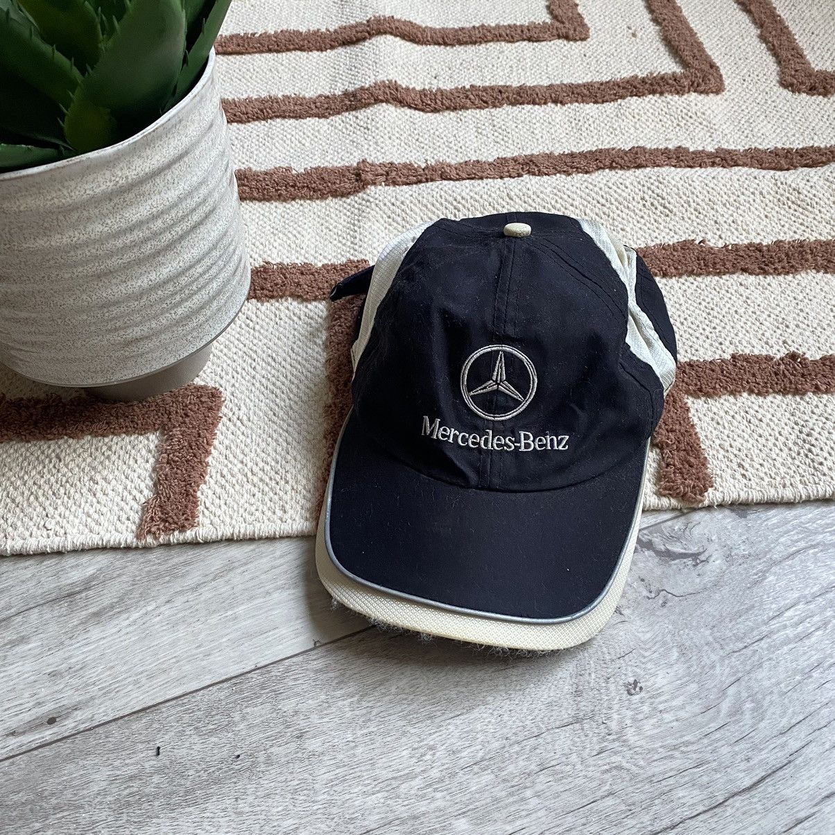 Mercedes-Benz × Vintage VINTAGE MERCEDES BENZ DRIVERS LINE RACING CAP Size ONE SIZE - 1 Thumbnail