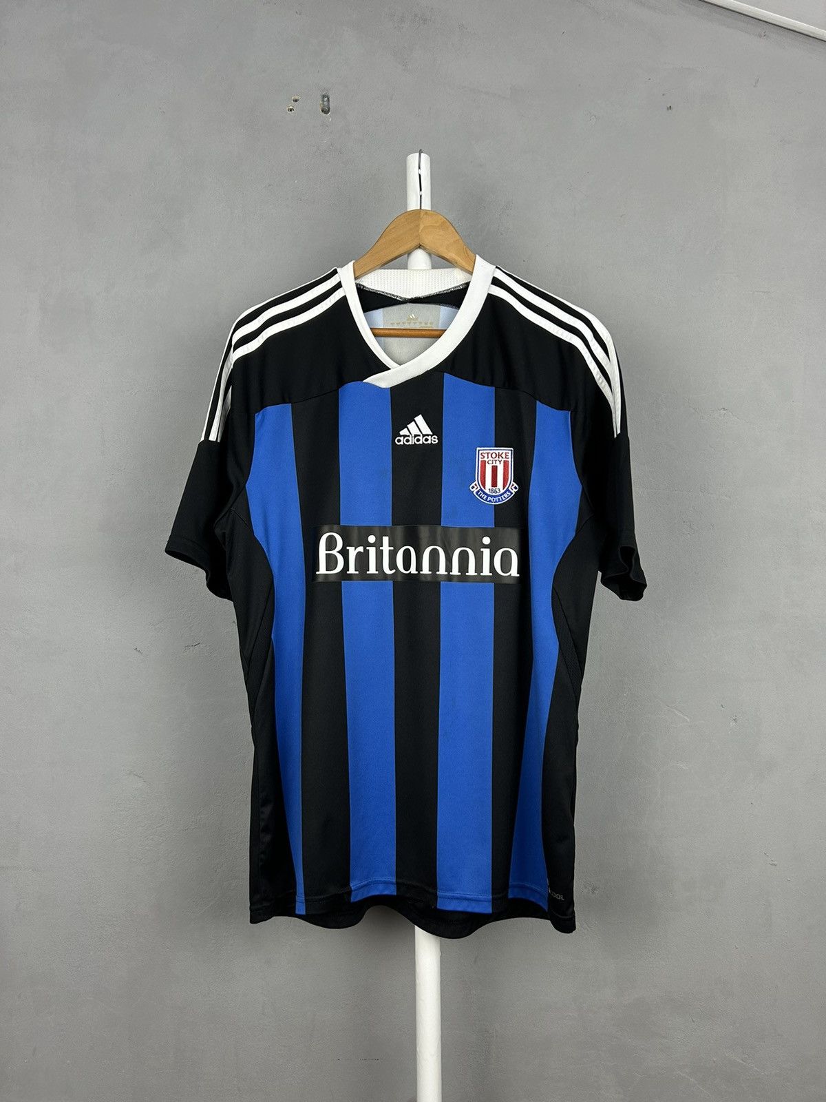 Adidas Stoke City 2011/12 Adidas Away Soccer Football Jersey Shirt Size US L / EU 52-54 / 3 - 1 Thumbnail
