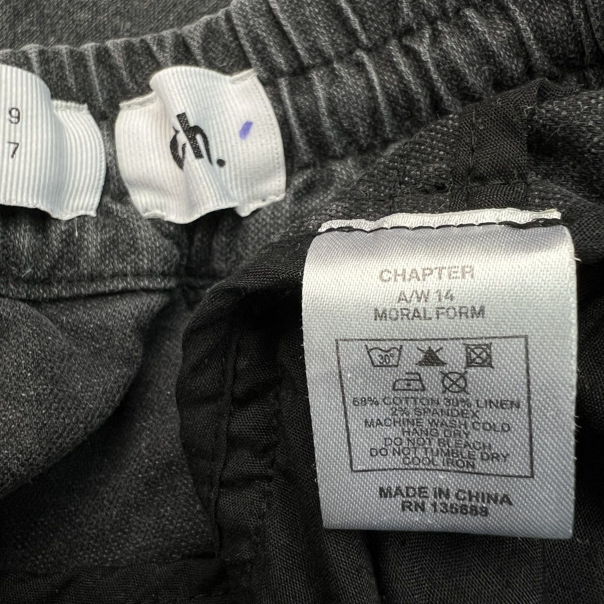 Chapter CHAPTER Linen Darted Knee Diamond Cut Pants Size US 34 / EU 50 - 8 Thumbnail