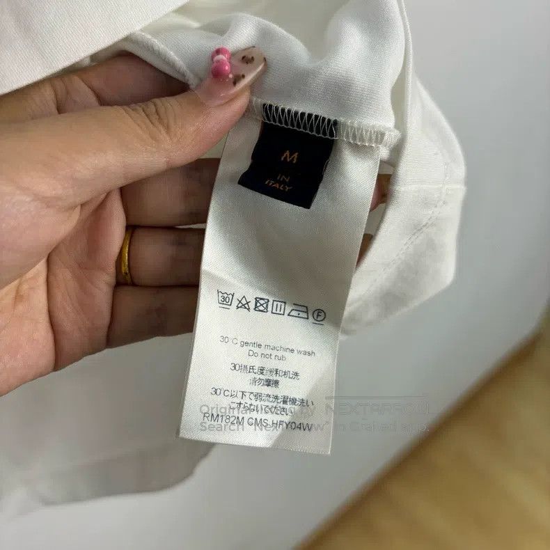 Louis Vuitton Louis Vuitton Inverted logo embroidered short sleeve Size US M / EU 48-50 / 2 - 4 Thumbnail