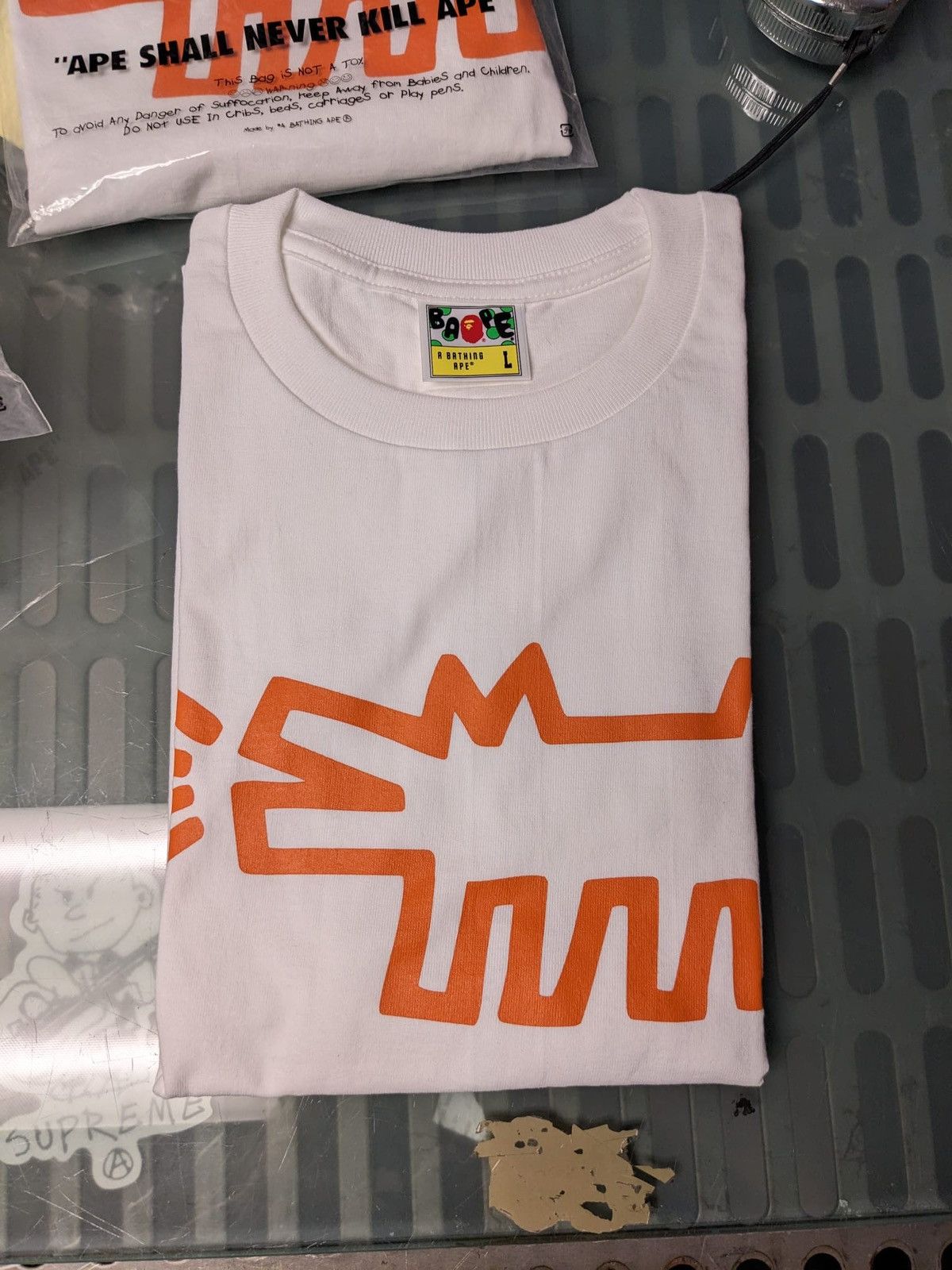 Bape BAPE Keith Haring Foundation Tee 1 White A Bathing Ape L Size US L / EU 52-54 / 3 - 7 Thumbnail