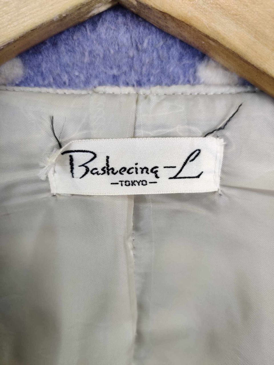 Japanese Brand Bashecing Aztech Moutain Button Ups Heavy Jacket Nice Design Size US L / EU 52-54 / 3 - 11 Thumbnail
