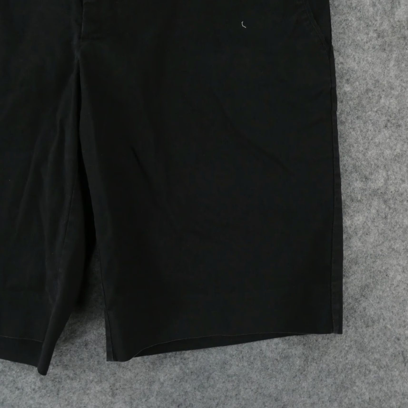 Gap Gap Shorts Womens 10 Stretch Chino Flat Front Black Mid Rise Casual Size 24" / US 00 / IT 34 - 4 Thumbnail