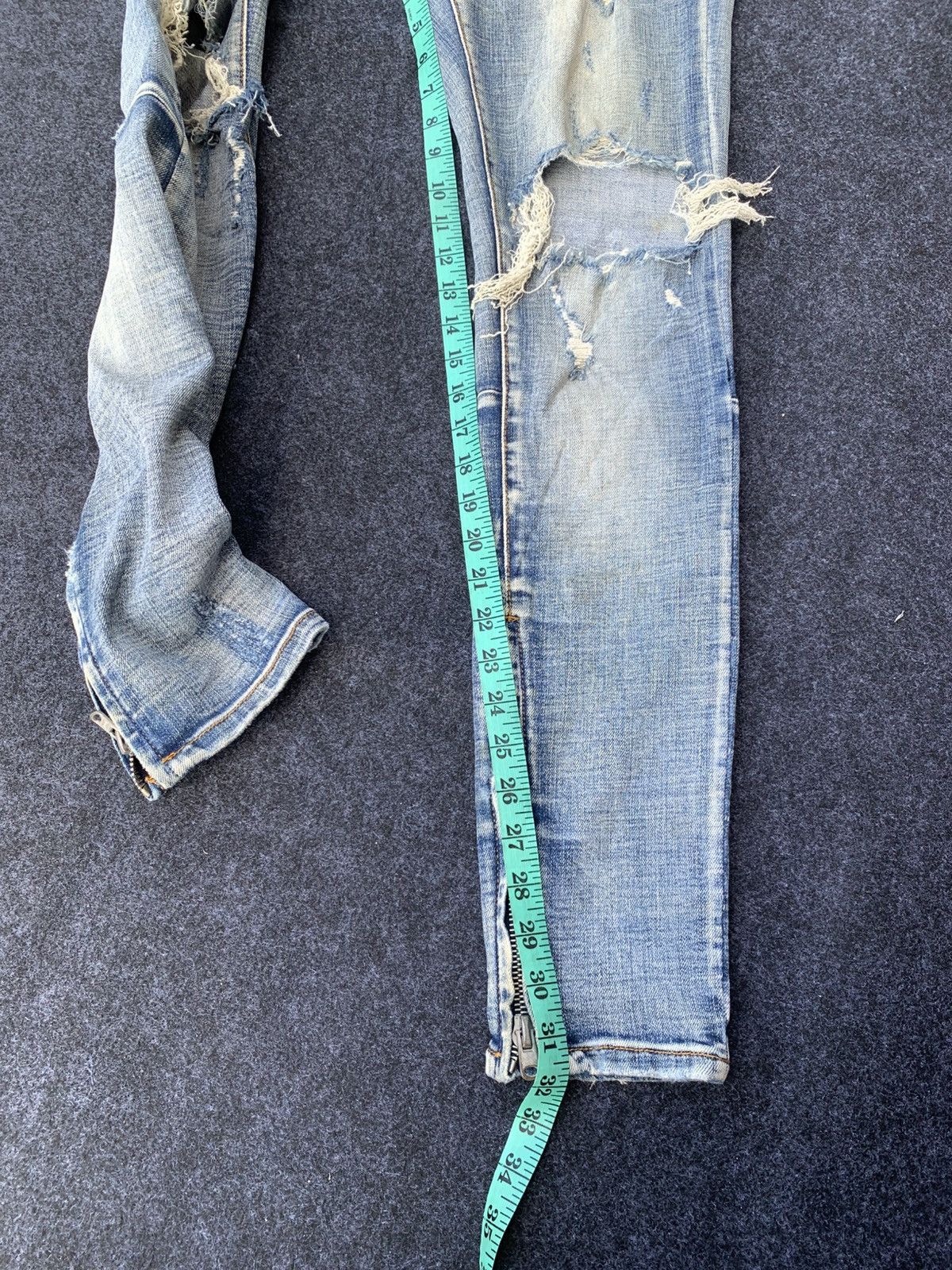 MNML Distressed MNML & nice design. Size US 31 - 6 Thumbnail
