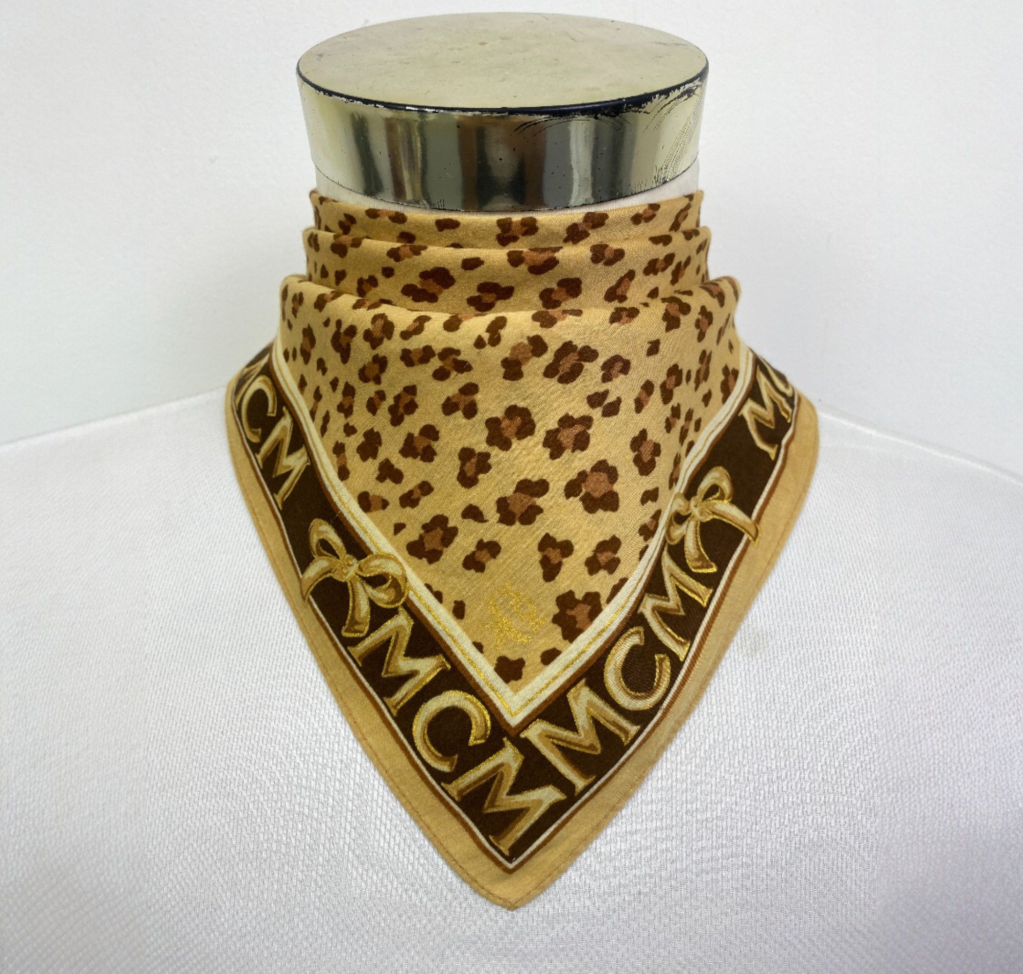 MCM Vintage MCM Leopard Print Handkerchief KT0053 Size ONE SIZE - 1 Thumbnail