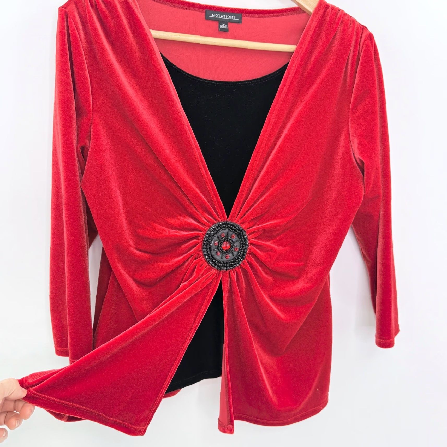 Vintage NOTATIONS Red Velvet 3/4 Sleeve V-Neck Top Blouse Women M Dressy Beaded Buckle Embellished Stretch Tunic Size M / US 6-8 / IT 42-44 - 7 Thumbnail