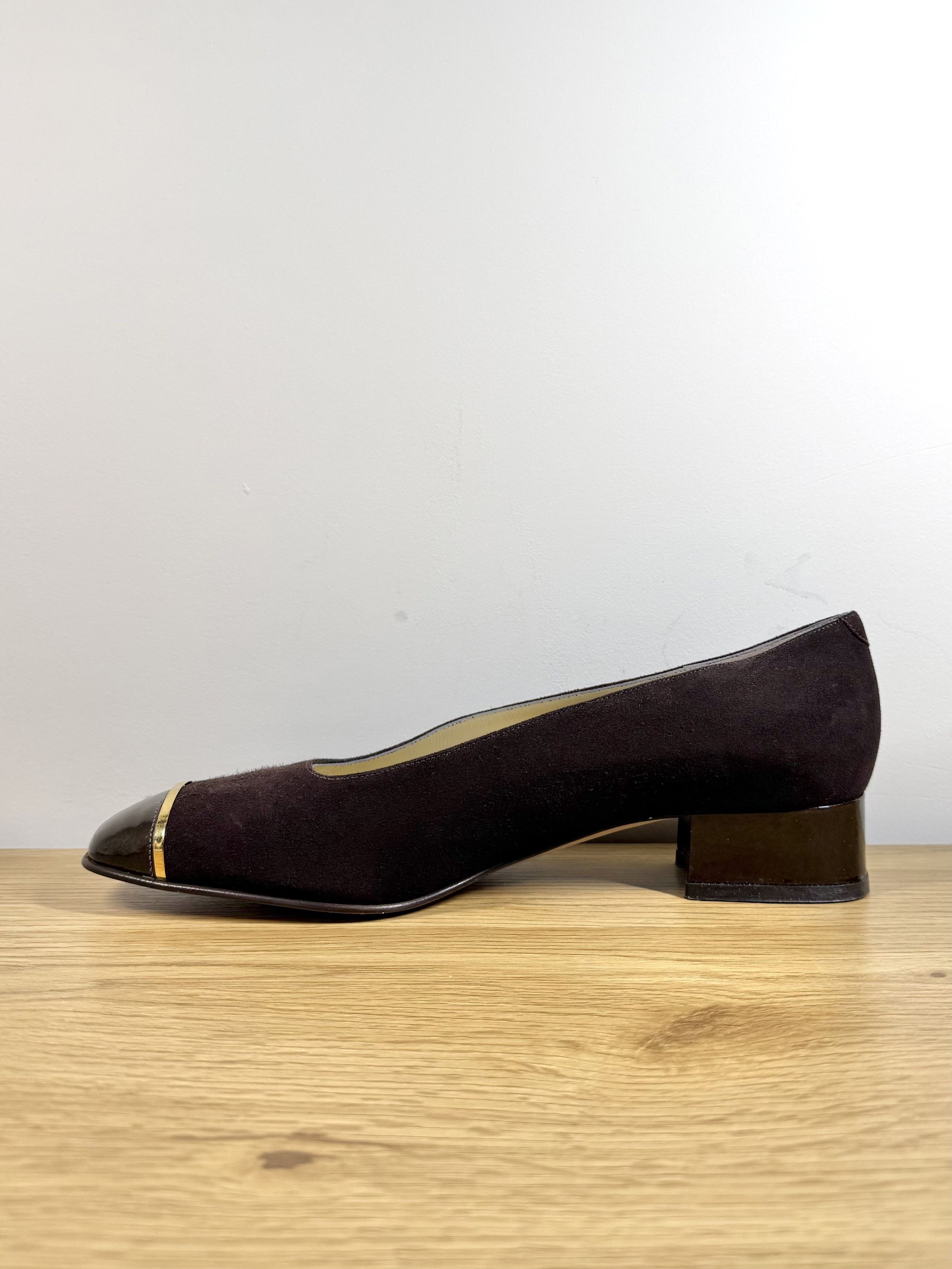 Bally Women's Vintage Bally Pumps Loafers US8/39 Size US 8 / IT 38 - 13 Thumbnail