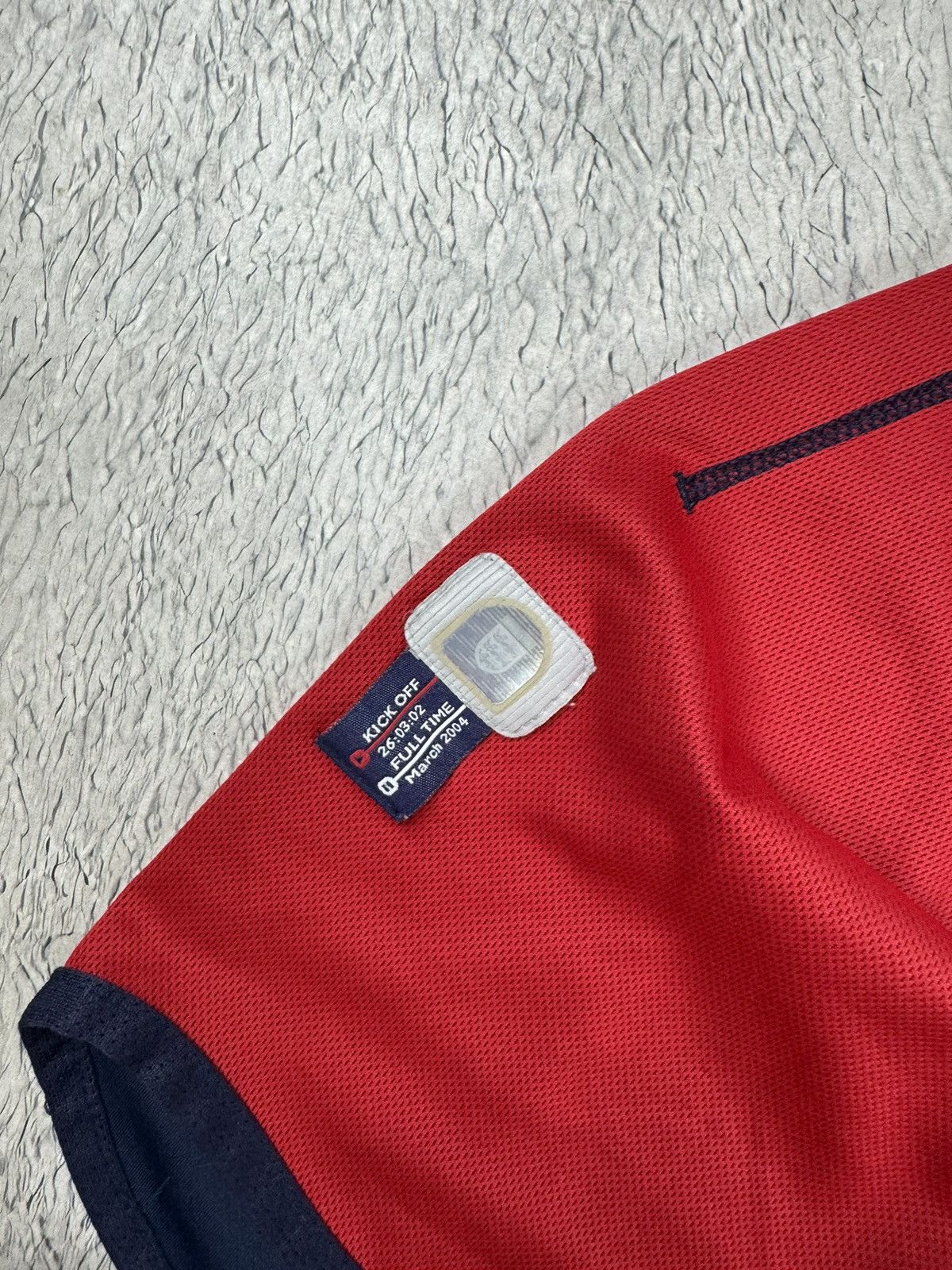 Umbro England National Team 2002 Away Umbro Soccer Jersey Blokcore Size US XL / EU 56 / 4 - 6 Thumbnail